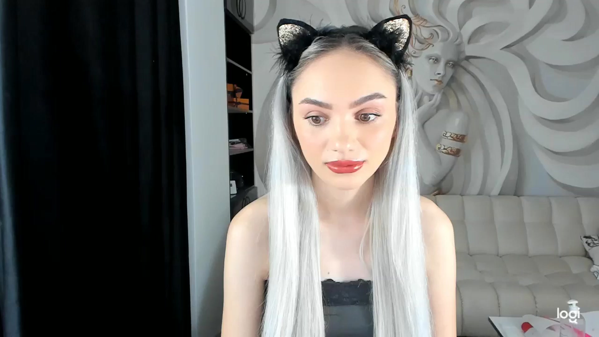 Gallery image thumbnail from HaleySweet18's myfreecams stream on, 11/28/2023, 22:41 image 1 of 20