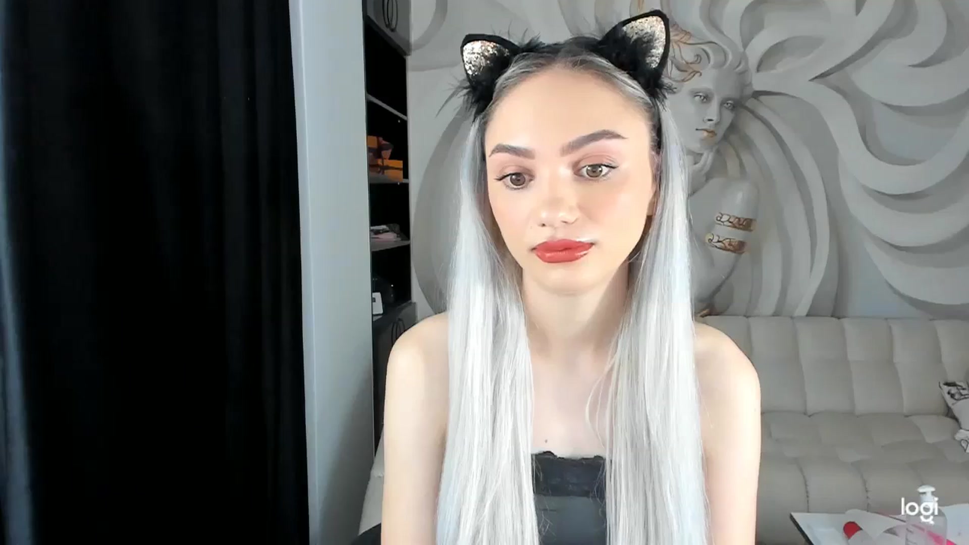 Gallery image thumbnail from HaleySweet18's myfreecams stream on, 11/28/2023, 22:41 image 3 of 20
