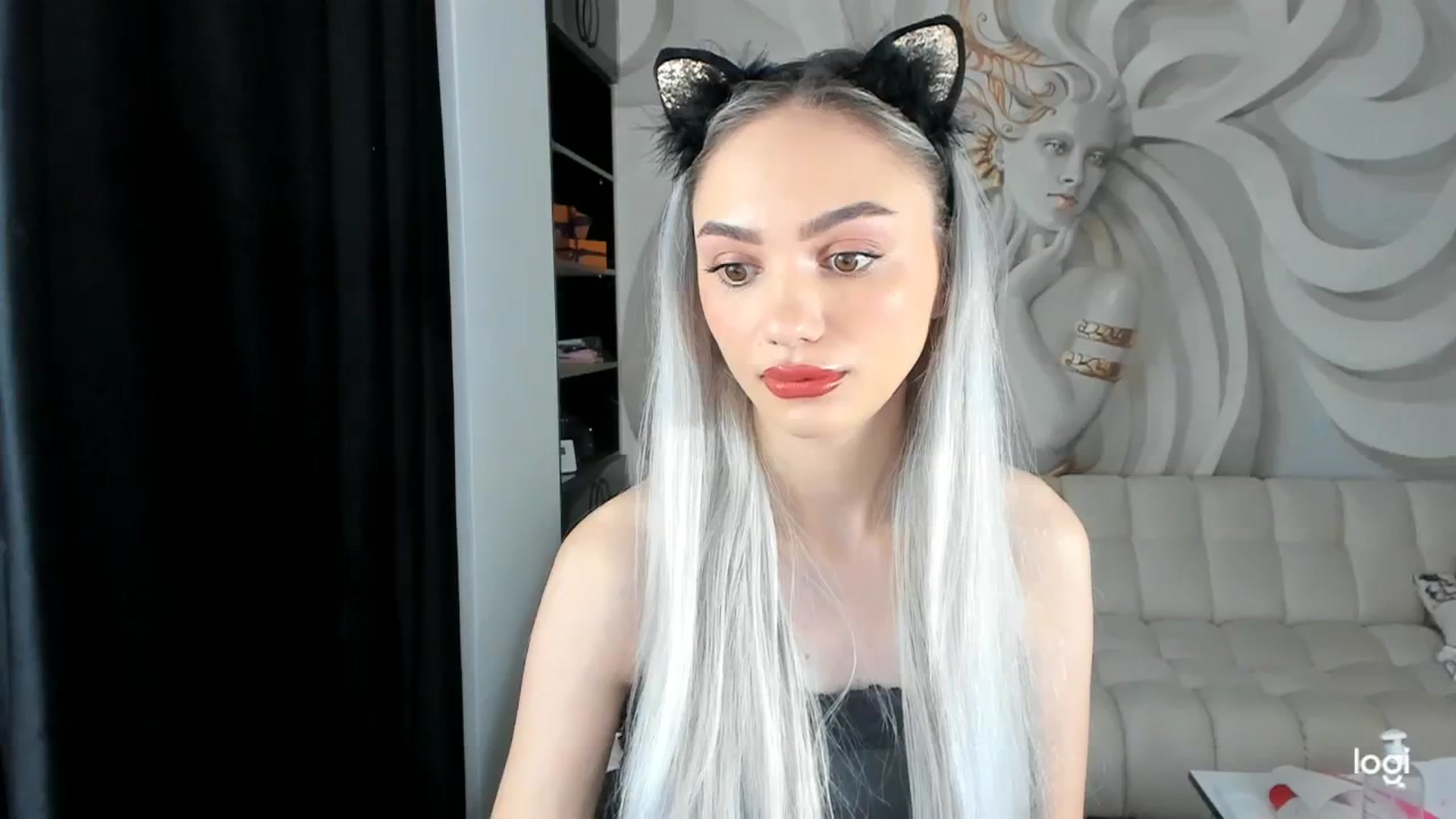 Gallery image thumbnail from HaleySweet18's myfreecams stream on, 11/28/2023, 22:41 image 13 of 20