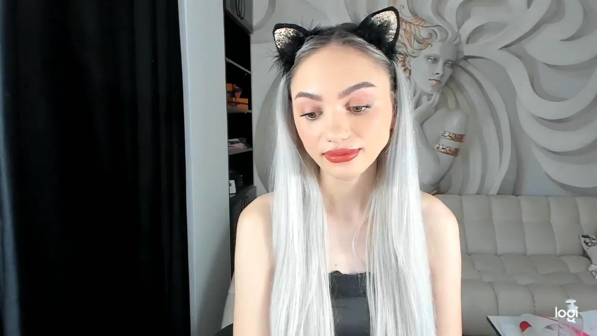 Gallery image thumbnail from HaleySweet18's myfreecams stream on, 11/28/2023, 22:41 image 5 of 20