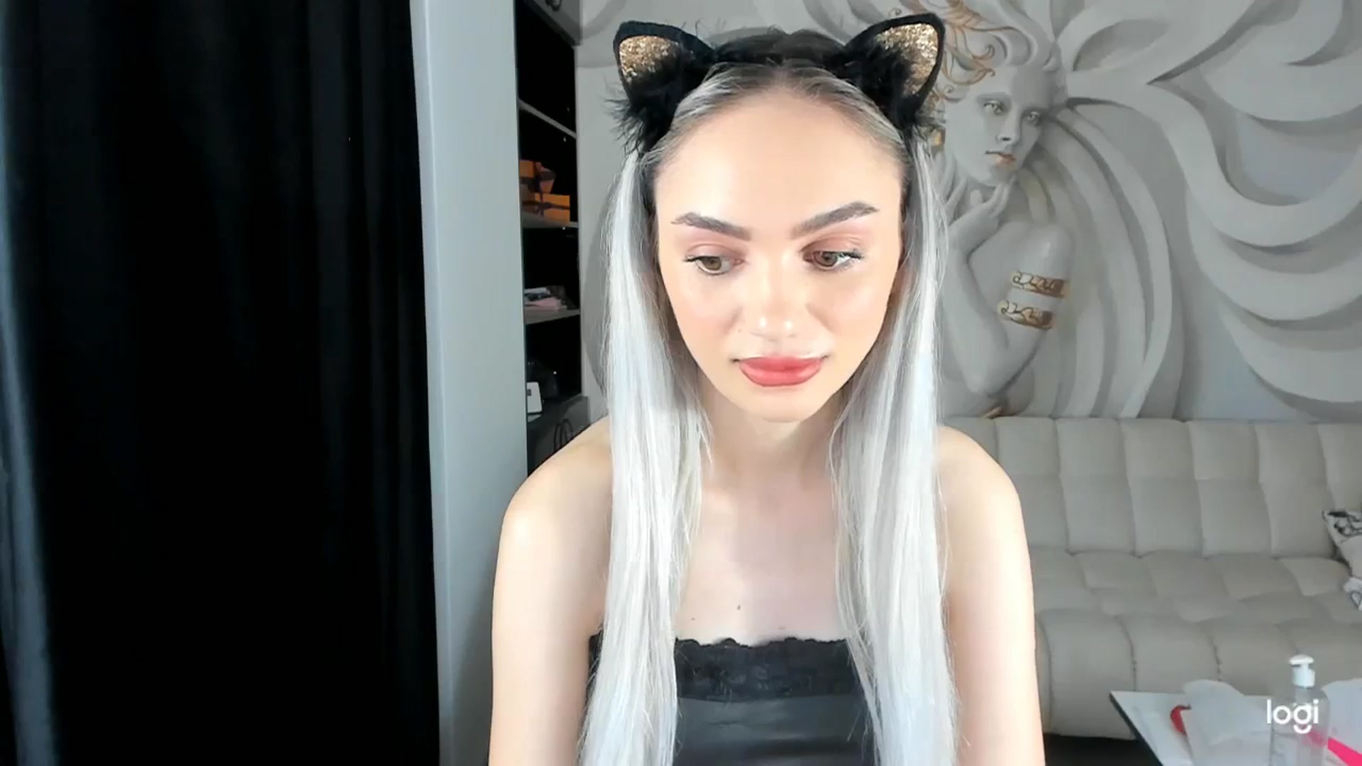 Gallery image thumbnail from HaleySweet18's myfreecams stream on, 11/29/2023, 24:29 image 11 of 20