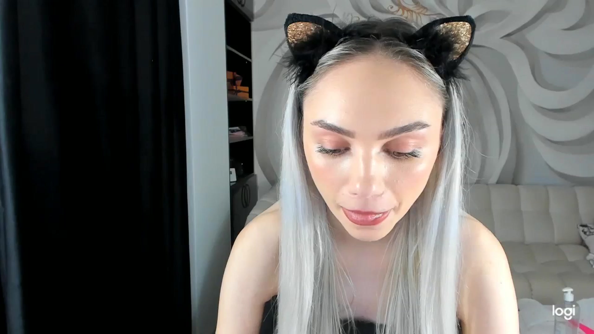 Gallery image thumbnail from HaleySweet18's myfreecams stream on, 11/29/2023, 01:38 image 9 of 20