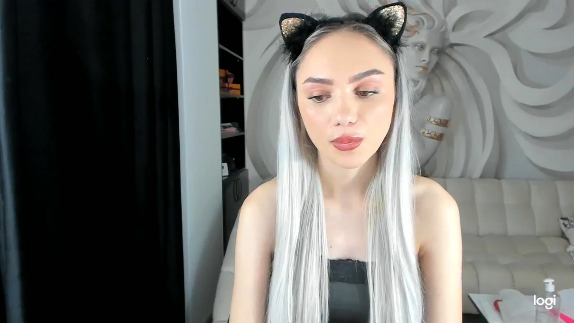 Gallery image thumbnail from HaleySweet18's myfreecams stream on, 11/29/2023, 01:38 image 3 of 20
