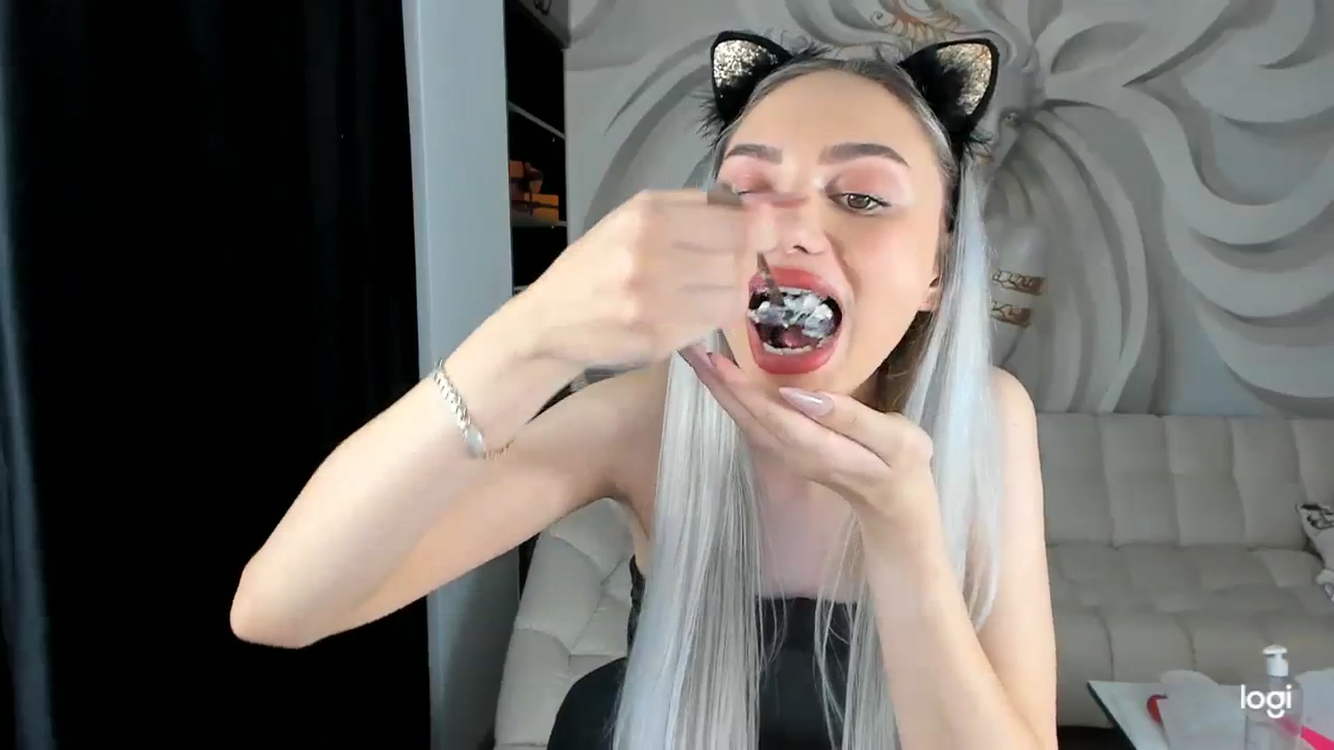 Gallery image thumbnail from HaleySweet18's myfreecams stream on, 11/29/2023, 01:38 image 5 of 20