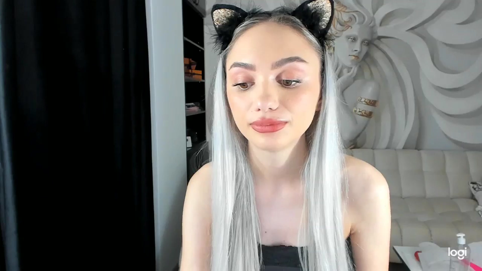Gallery image thumbnail from HaleySweet18's myfreecams stream on, 11/29/2023, 01:38 image 16 of 20