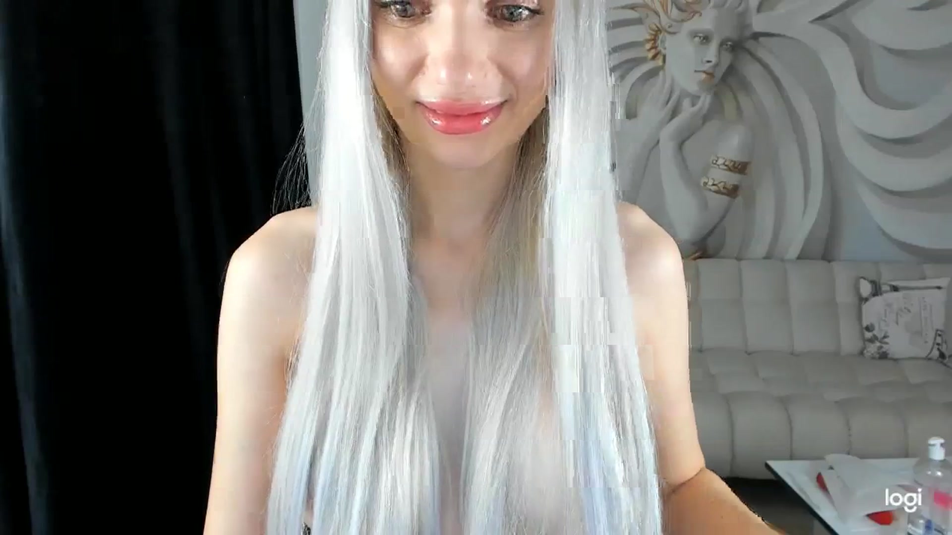 Gallery image thumbnail from HaleySweet18's myfreecams stream on, 12/01/2023, 23:01 image 5 of 20