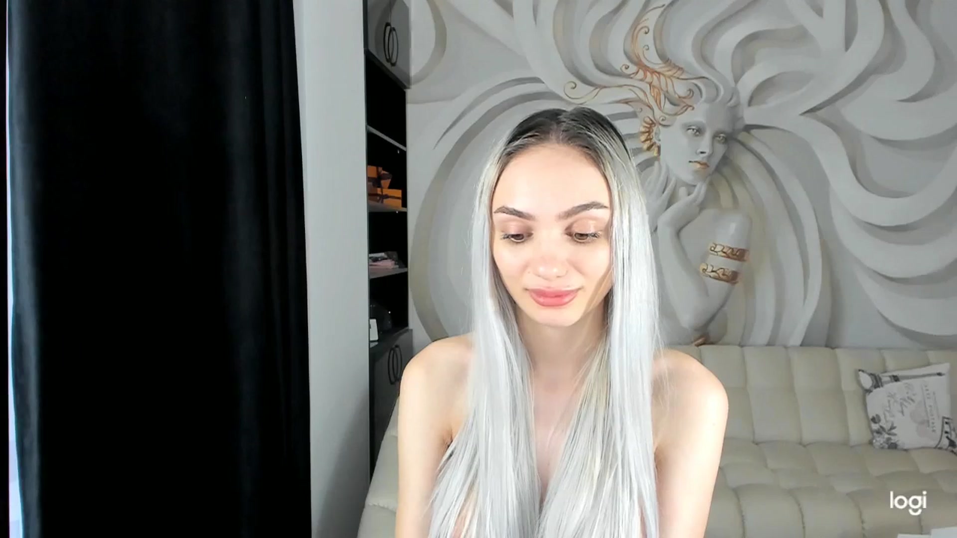 Gallery image thumbnail from HaleySweet18's myfreecams stream on, 12/02/2023, 08:11 image 4 of 20