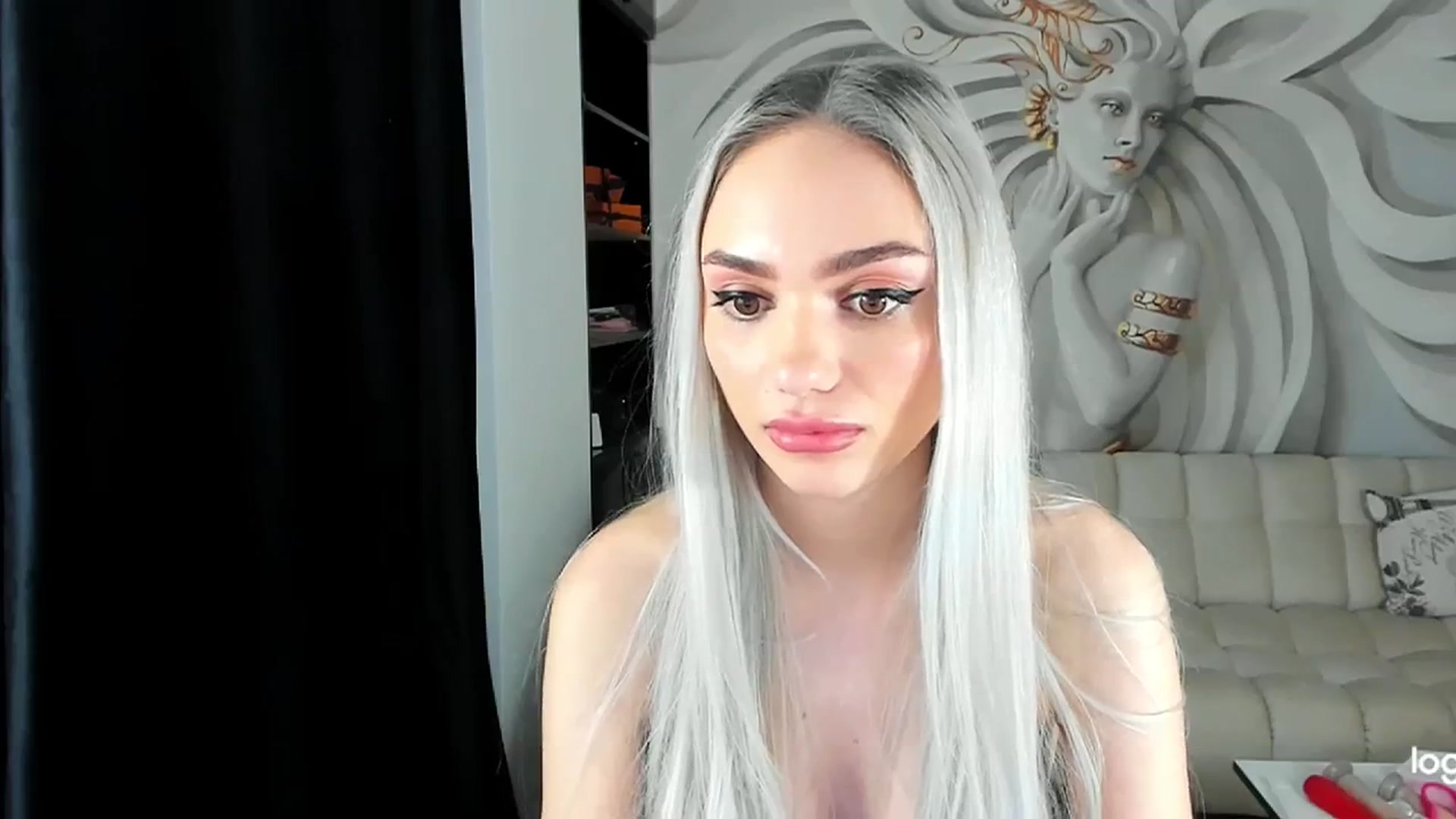 Gallery image thumbnail from HaleySweet18's myfreecams stream on, 12/03/2023, 08:00 image 2 of 20