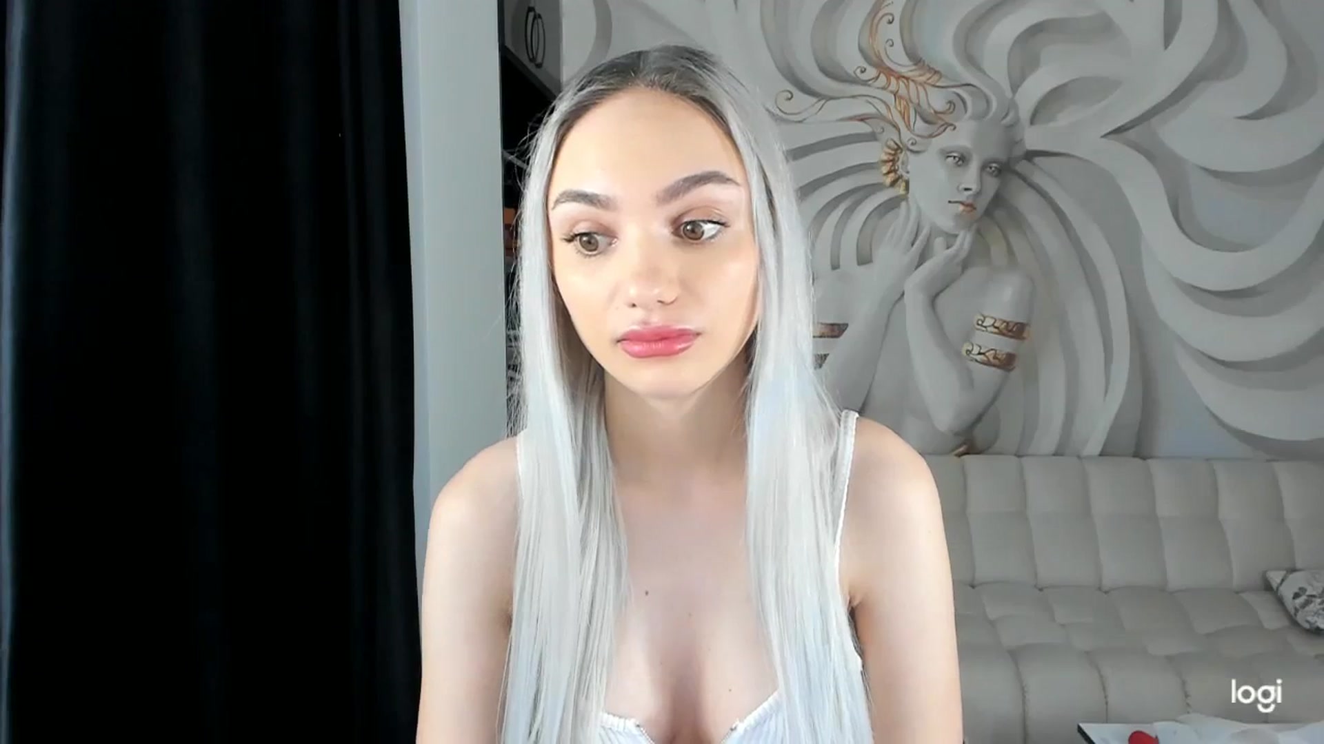 Gallery image thumbnail from HaleySweet18's myfreecams stream on, 12/05/2023, 02:23 image 6 of 20