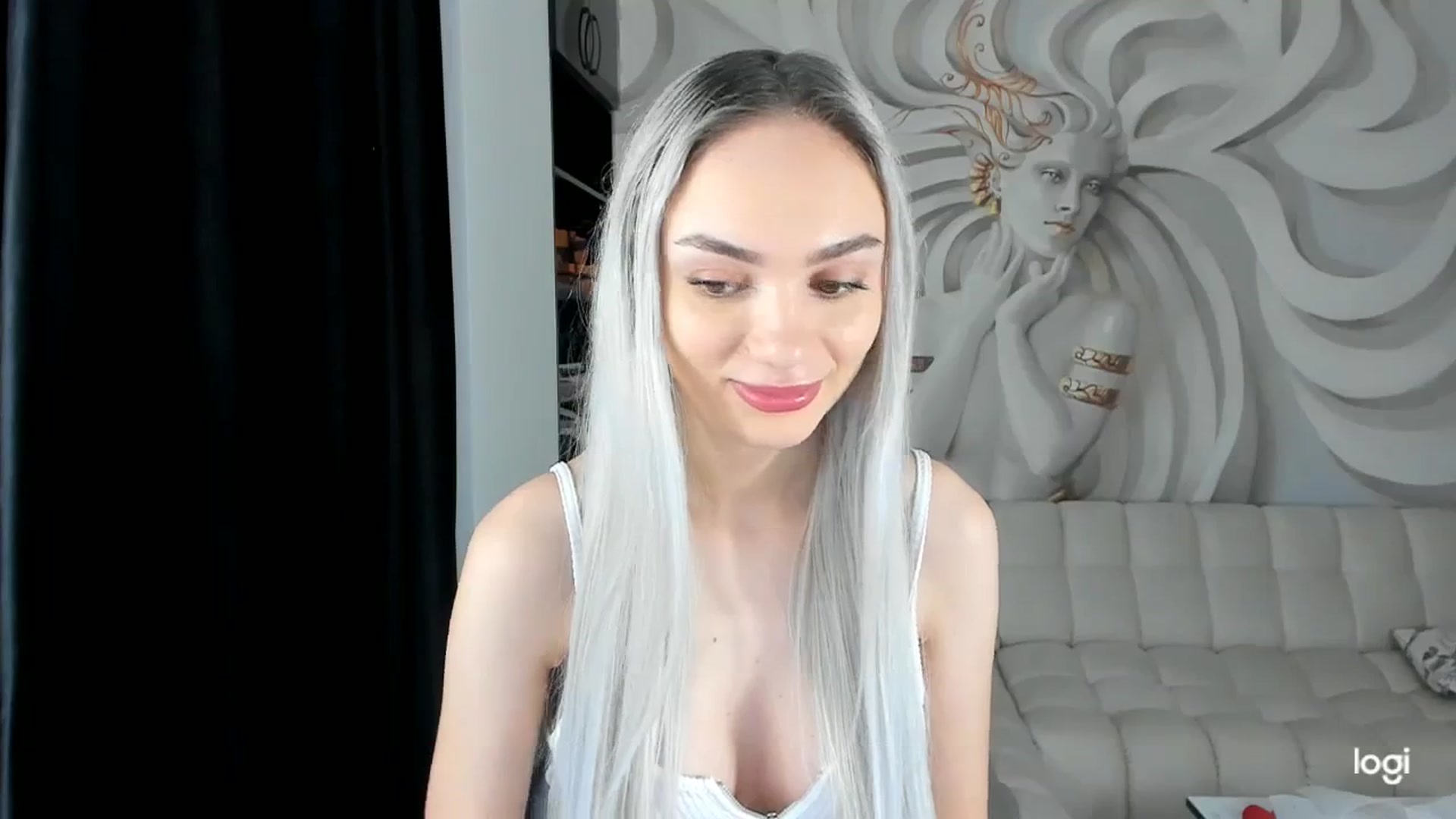 Gallery image thumbnail from HaleySweet18's myfreecams stream on, 12/05/2023, 02:23 image 5 of 20