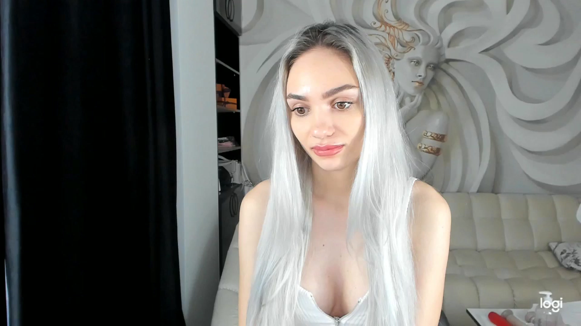 Gallery image thumbnail from HaleySweet18's myfreecams stream on, 12/06/2023, 08:02 image 2 of 20