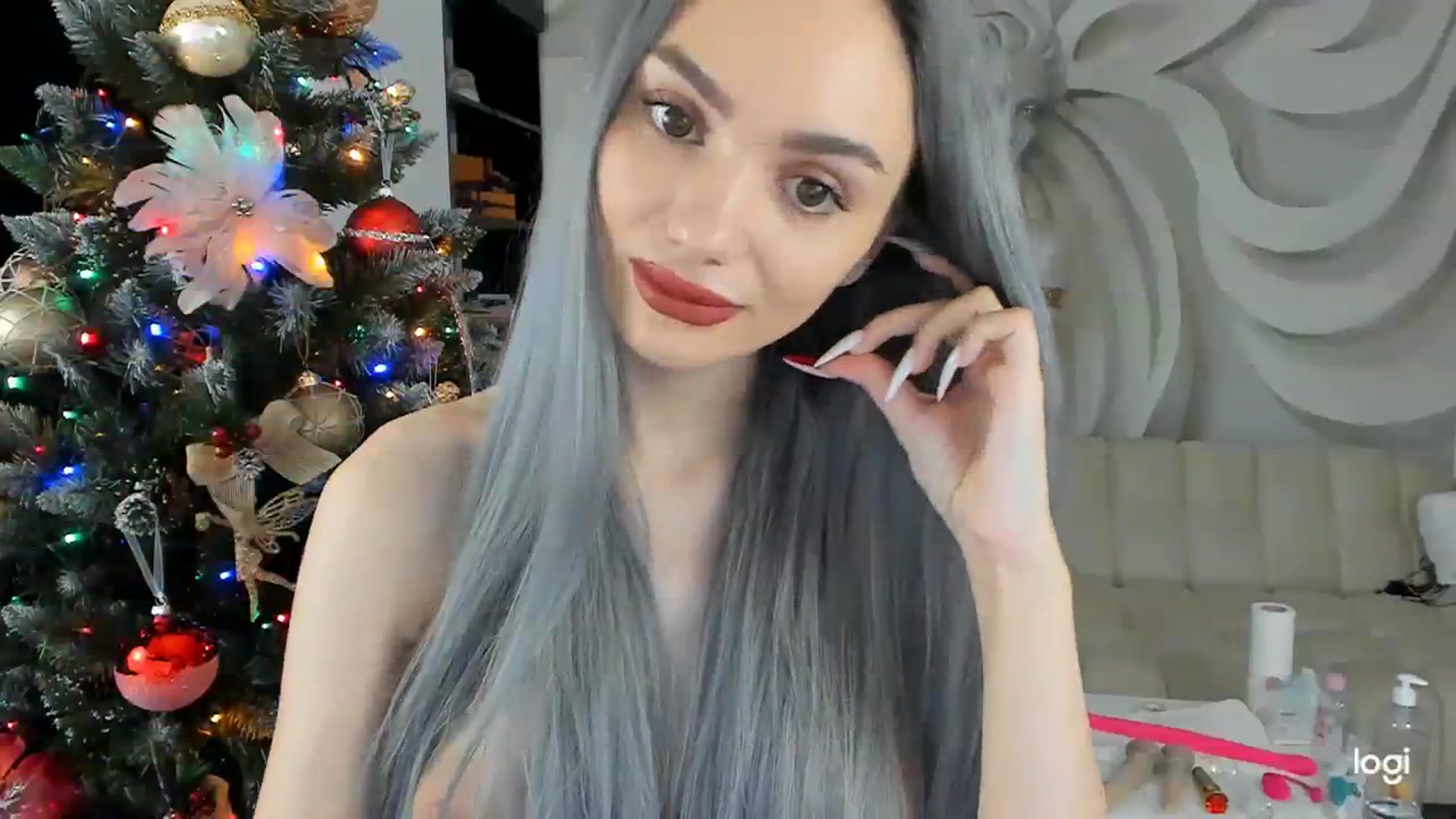 Gallery image thumbnail from HaleySweet18's myfreecams stream on, 12/12/2023, 05:00 image 5 of 20