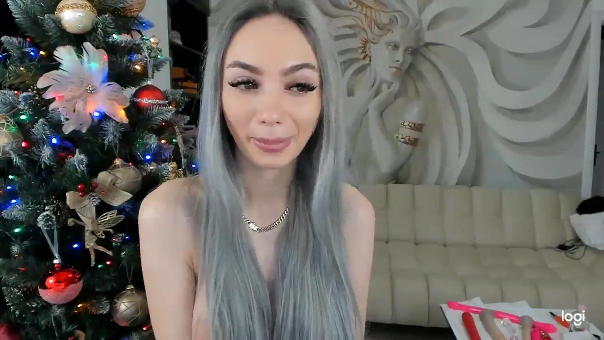 Gallery image thumbnail from HaleySweet18's myfreecams stream on, 12/20/2023, 05:41 image 7 of 20