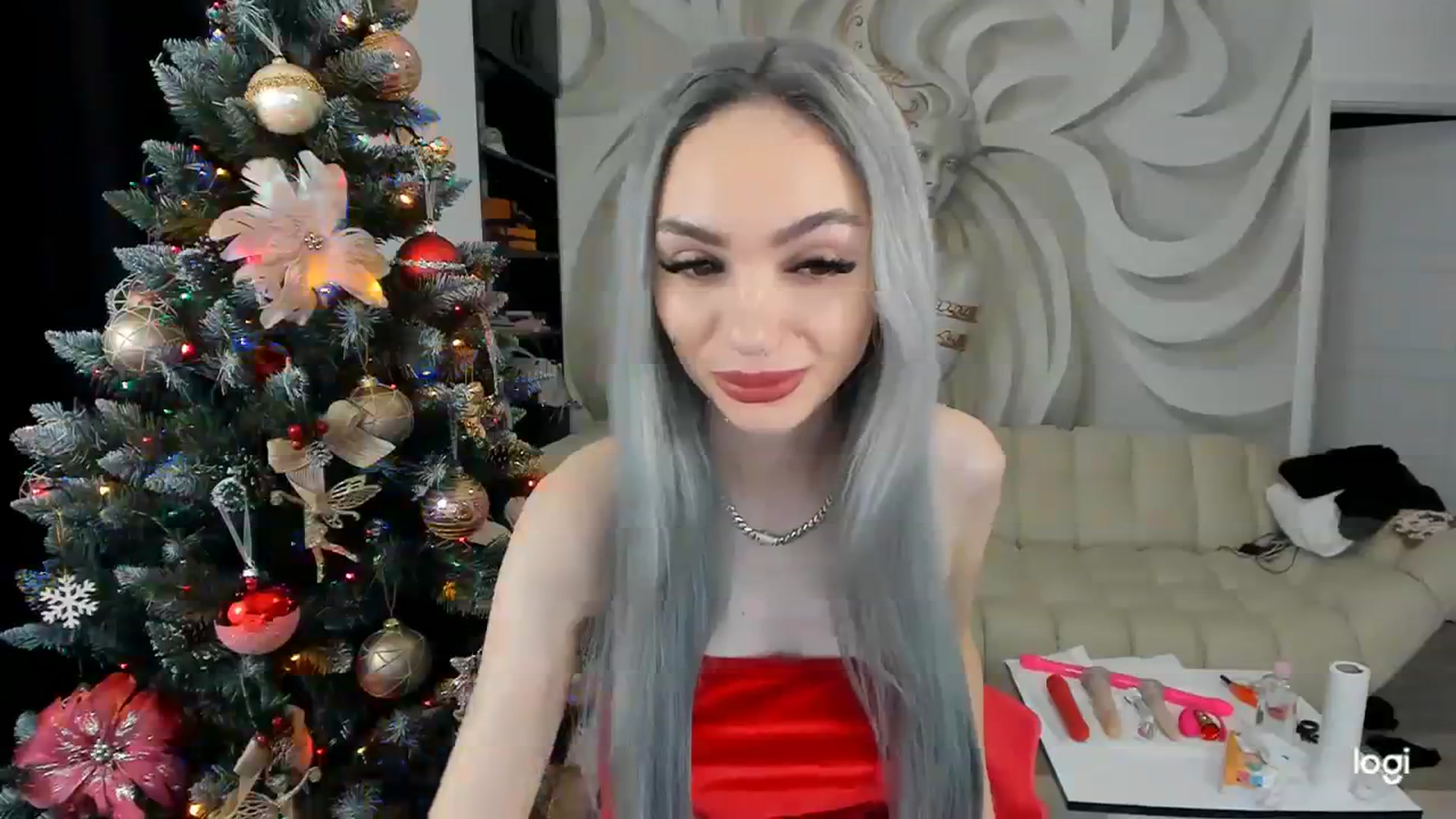 Gallery image thumbnail from HaleySweet18's myfreecams stream on, 12/20/2023, 22:26 image 3 of 20