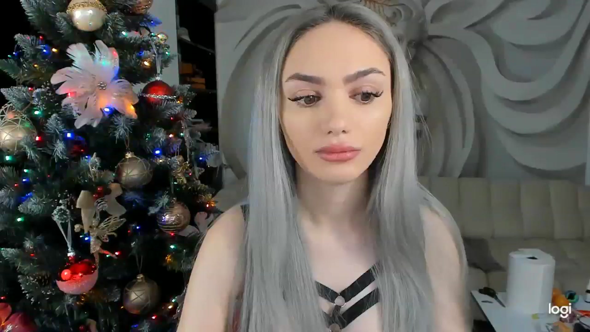 Gallery image thumbnail from HaleySweet18's myfreecams stream on, 01/03/2024, 20:48 image 5 of 20