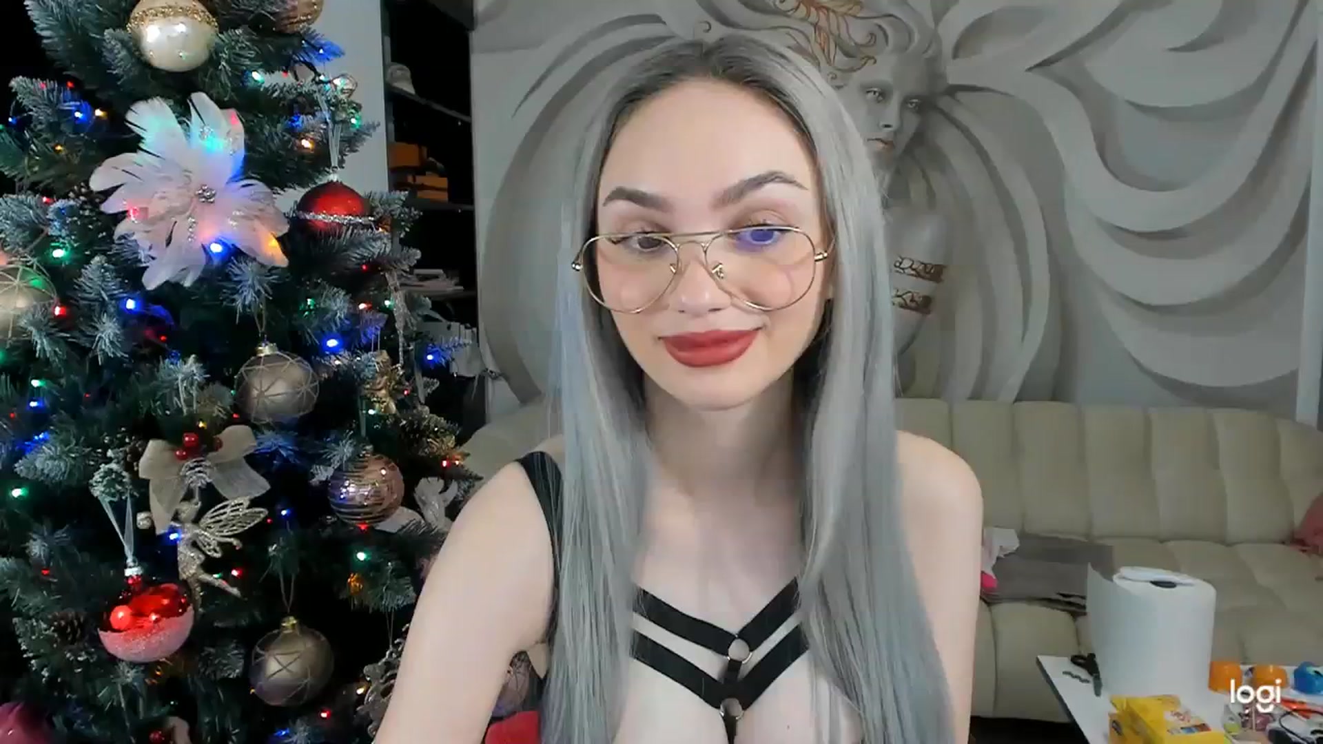 Gallery image thumbnail from HaleySweet18's myfreecams stream on, 01/07/2024, 02:20 image 19 of 20