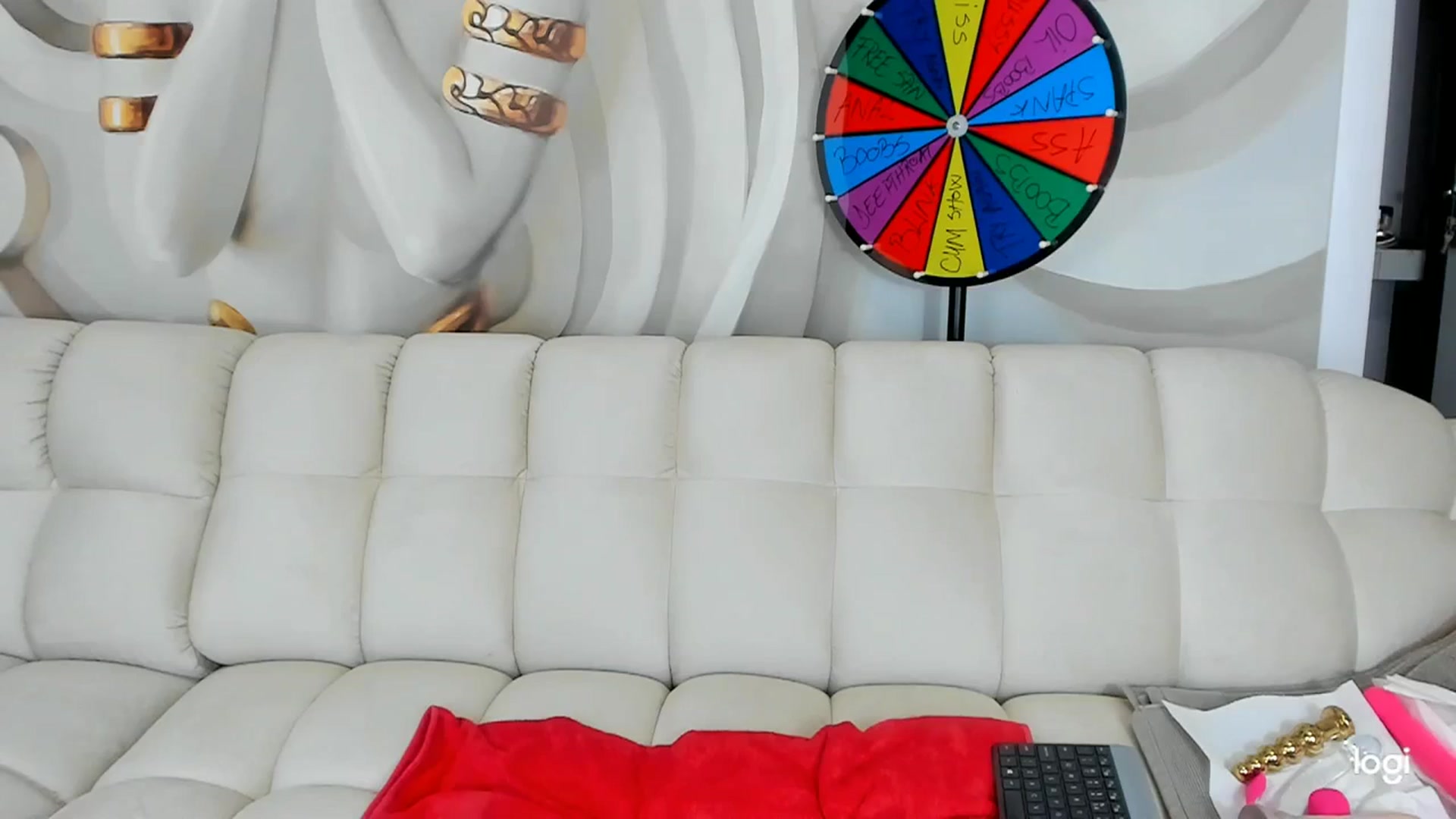 Gallery image thumbnail from HaleySweet18's myfreecams stream on, 01/20/2024, 23:58 image 2 of 20