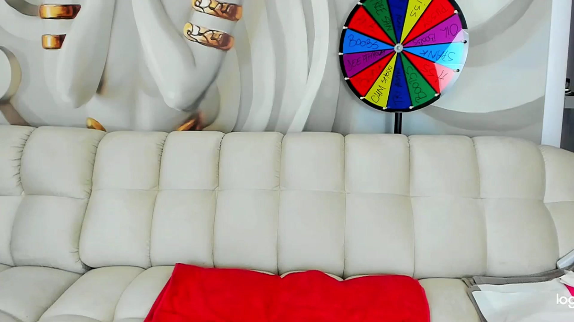 Gallery image thumbnail from HaleySweet18's myfreecams stream on, 01/27/2024, 20:31 image 2 of 20
