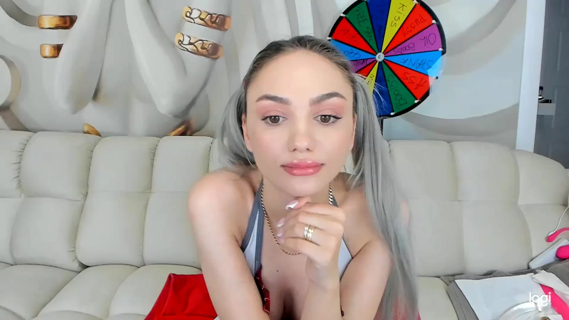 Gallery image thumbnail from HaleySweet18's myfreecams stream on, 01/28/2024, 24:27 image 13 of 20