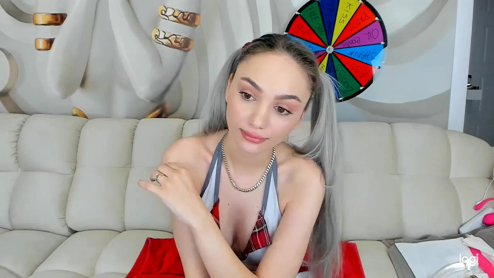 Gallery image thumbnail from HaleySweet18's myfreecams stream on, 01/28/2024, 24:27 image 7 of 20