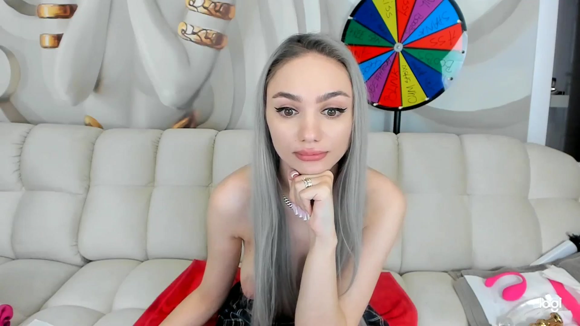 Gallery image thumbnail from HaleySweet18's myfreecams stream on, 01/29/2024, 03:33 image 17 of 20