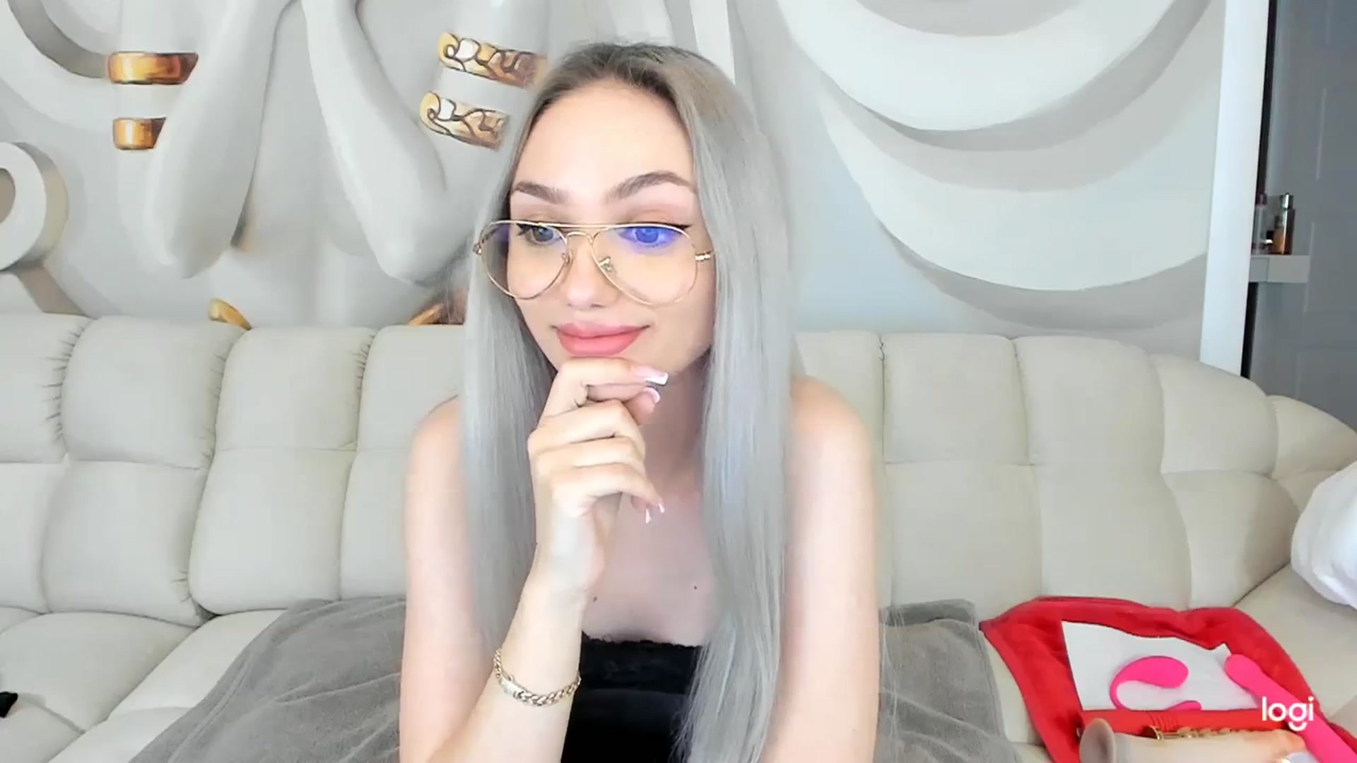 Gallery image thumbnail from HaleySweet18's myfreecams stream on, 02/28/2024, 08:42 image 6 of 20