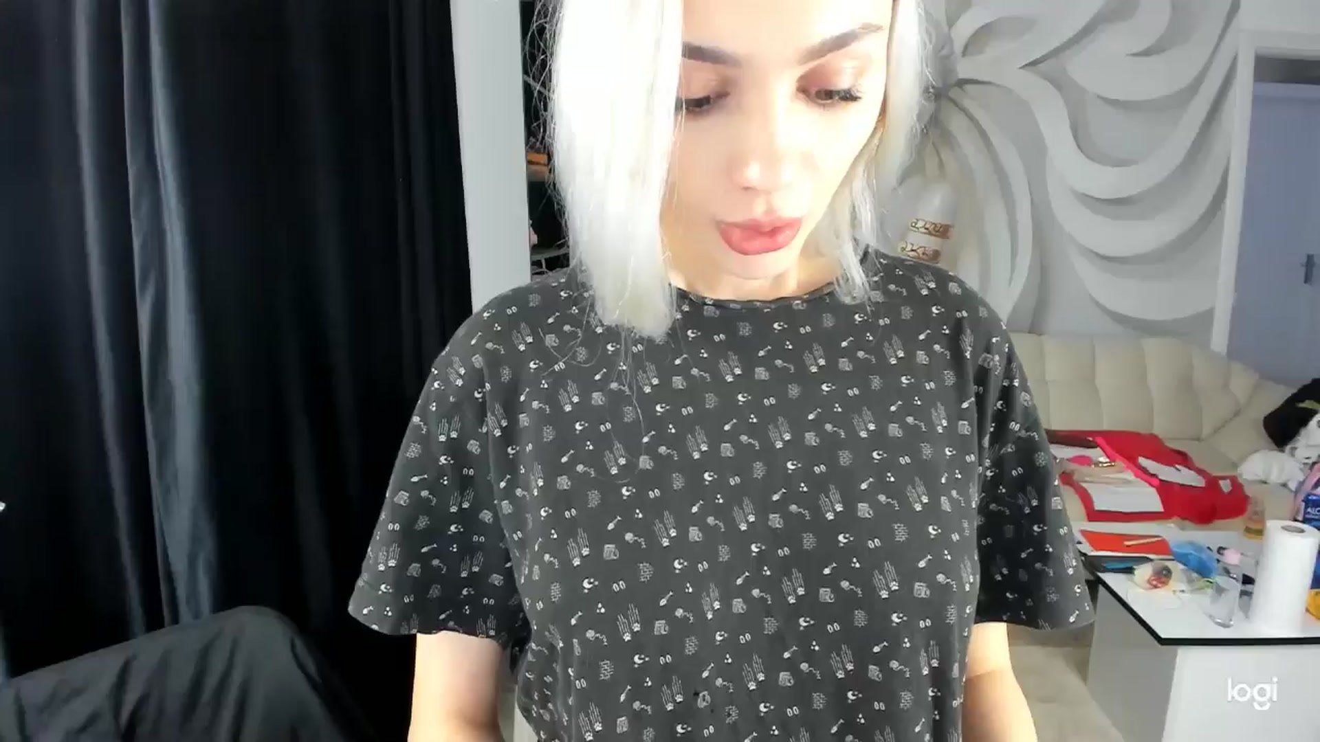 Gallery image thumbnail from HaleySweet18's myfreecams stream on, 05/07/2024, 23:39 image 1 of 20