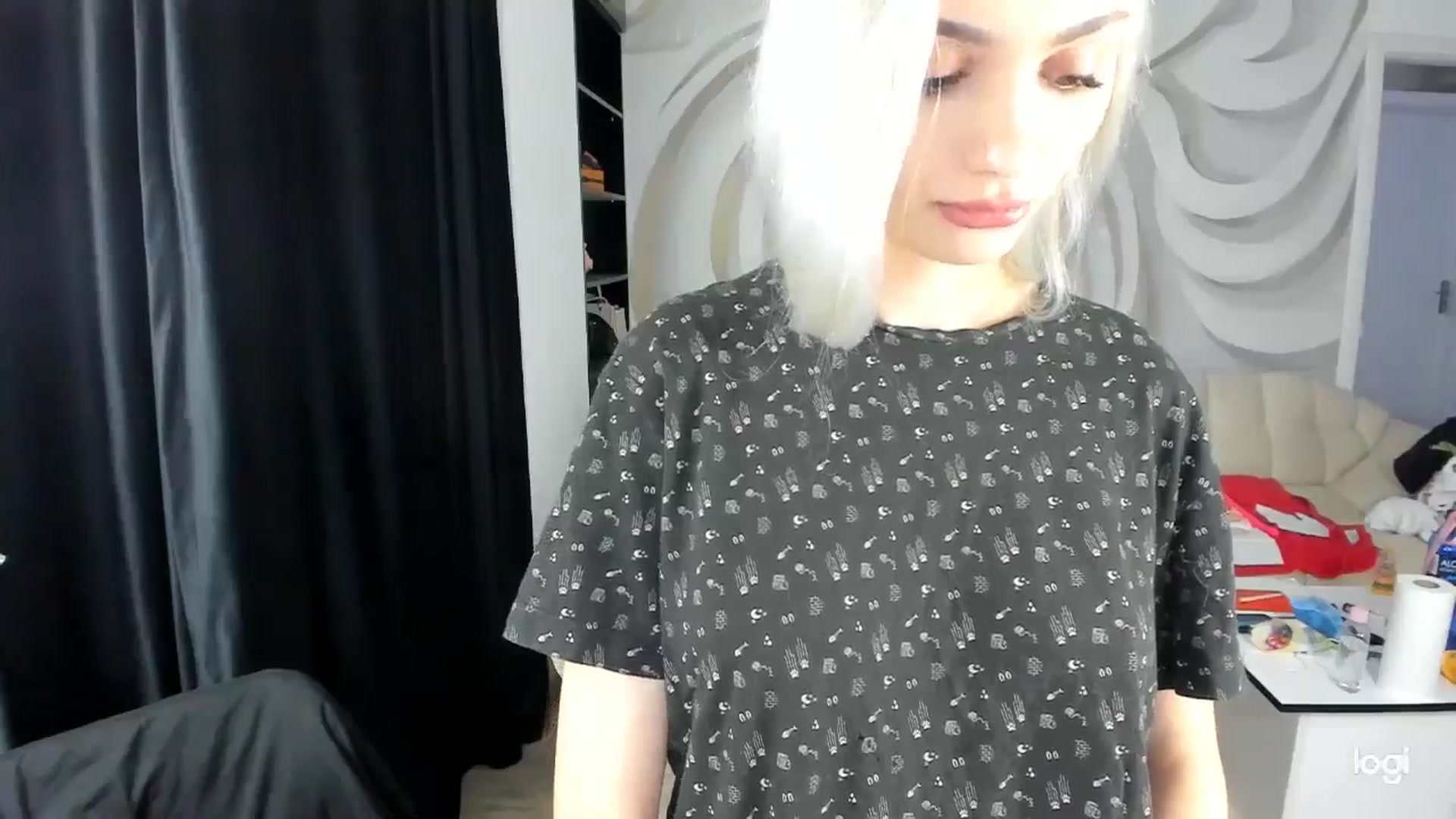 Gallery image thumbnail from HaleySweet18's myfreecams stream on, 05/07/2024, 23:39 image 4 of 20