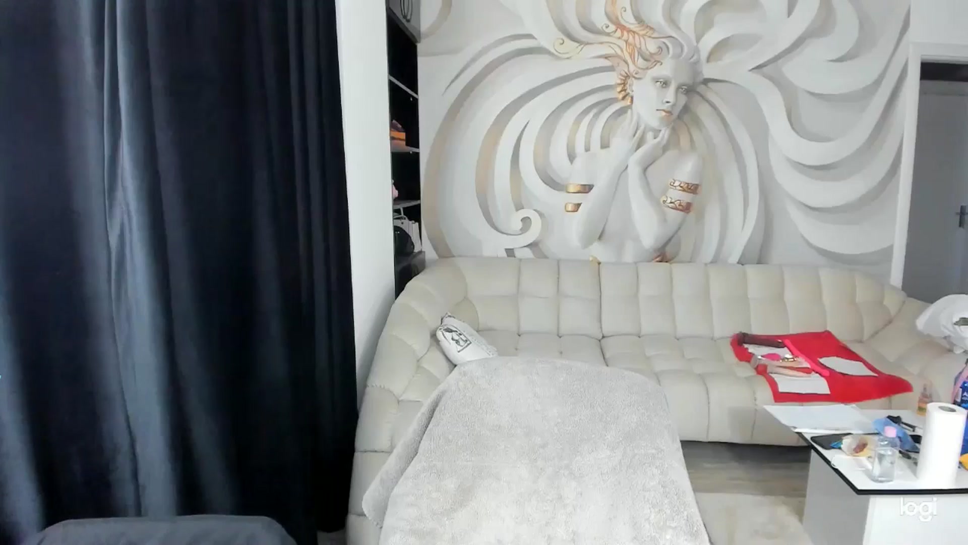 Gallery image thumbnail from HaleySweet18's myfreecams stream on, 05/10/2024, 03:04 image 6 of 20