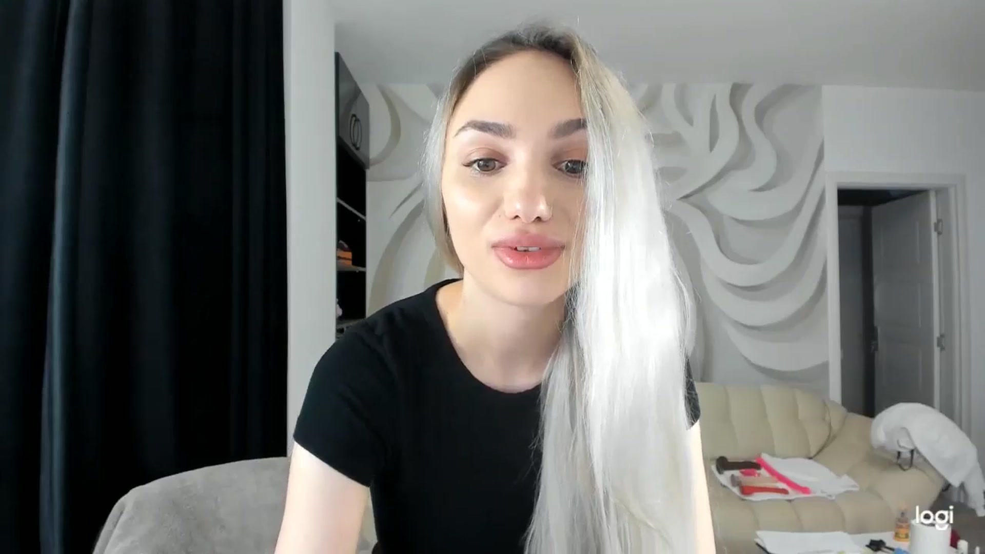 Gallery image thumbnail from HaleySweet18's myfreecams stream on, 05/19/2024, 02:40 image 5 of 20