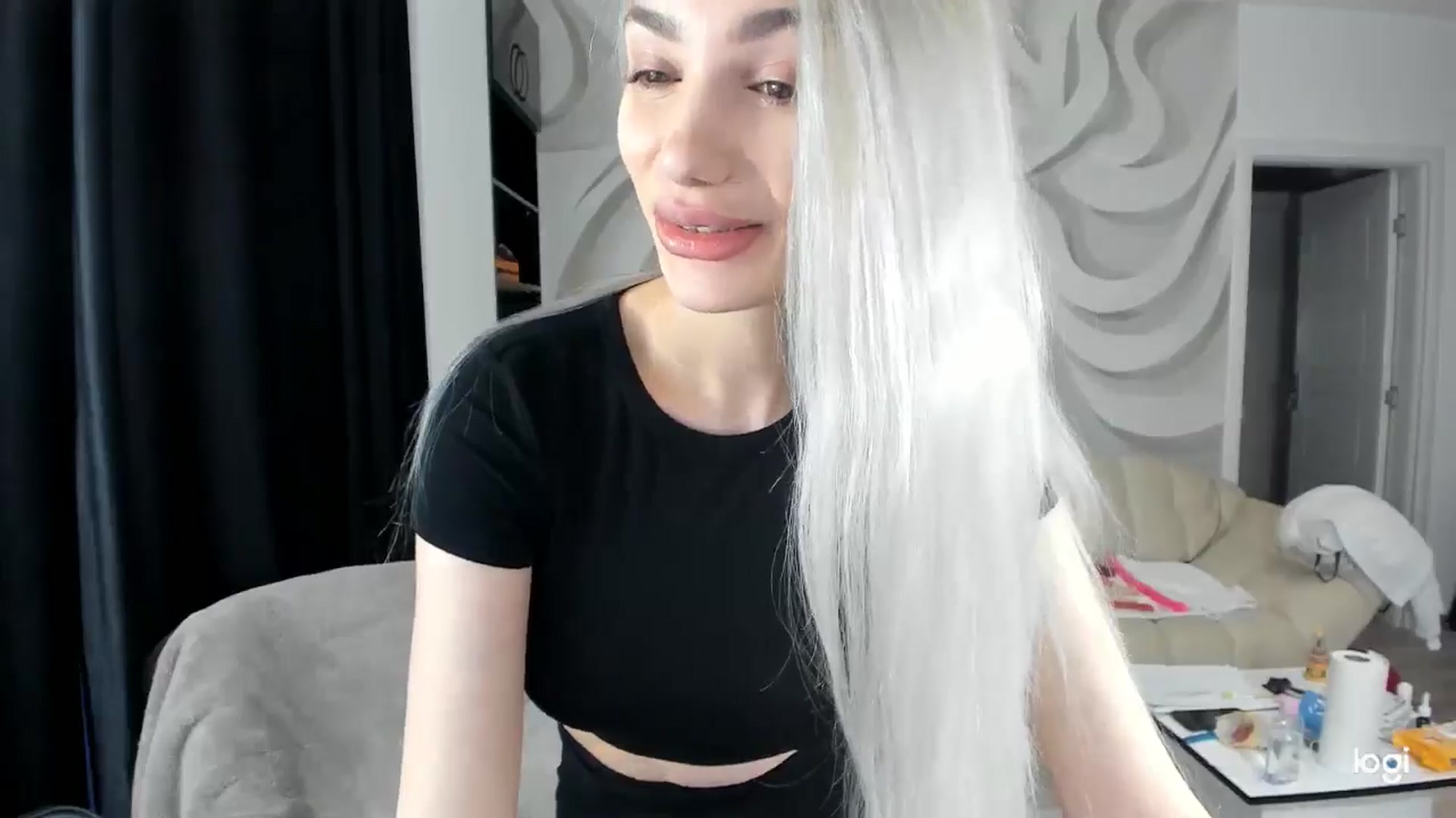 Gallery image thumbnail from HaleySweet18's myfreecams stream on, 05/19/2024, 02:40 image 10 of 20
