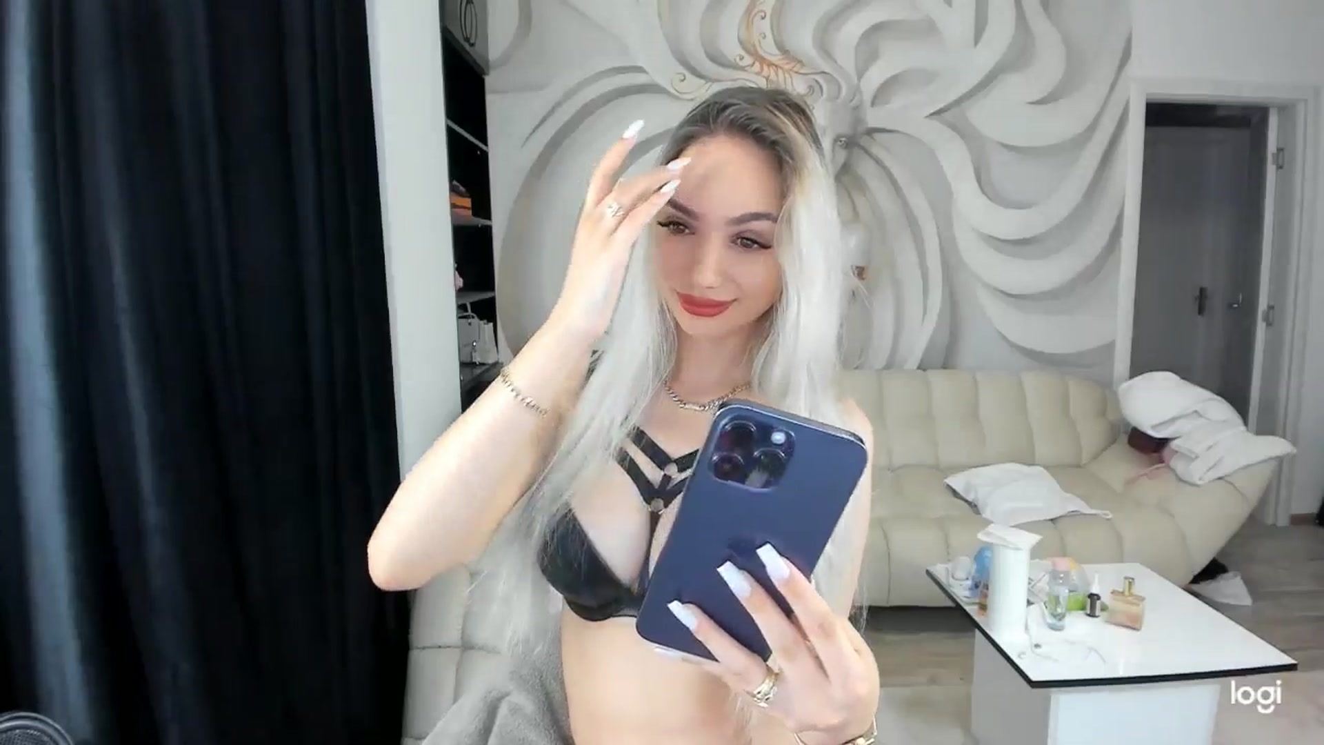 Gallery image thumbnail from HaleySweet18's myfreecams stream on, 05/29/2024, 20:07 image 11 of 20