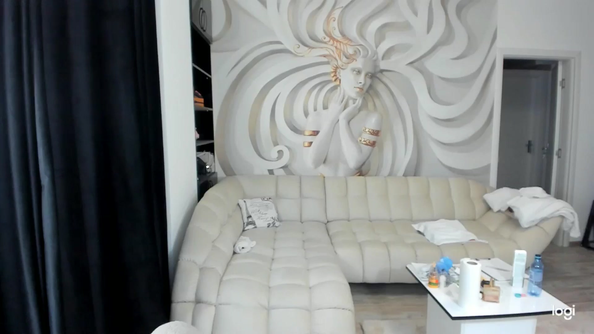 Gallery image thumbnail from HaleySweet18's myfreecams stream on, 06/02/2024, 22:28 image 17 of 20