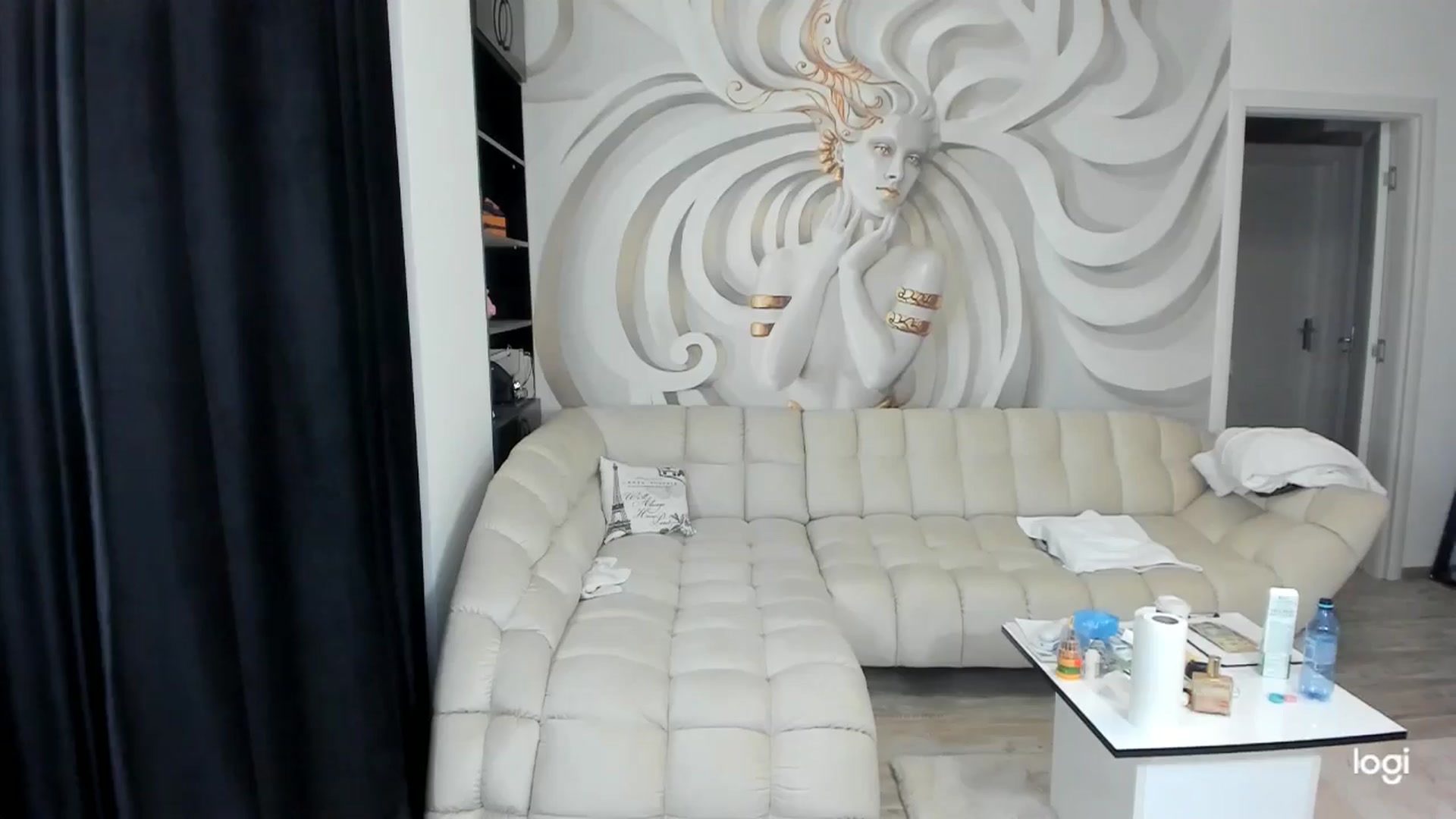 Gallery image thumbnail from HaleySweet18's myfreecams stream on, 06/04/2024, 24:33 image 3 of 20