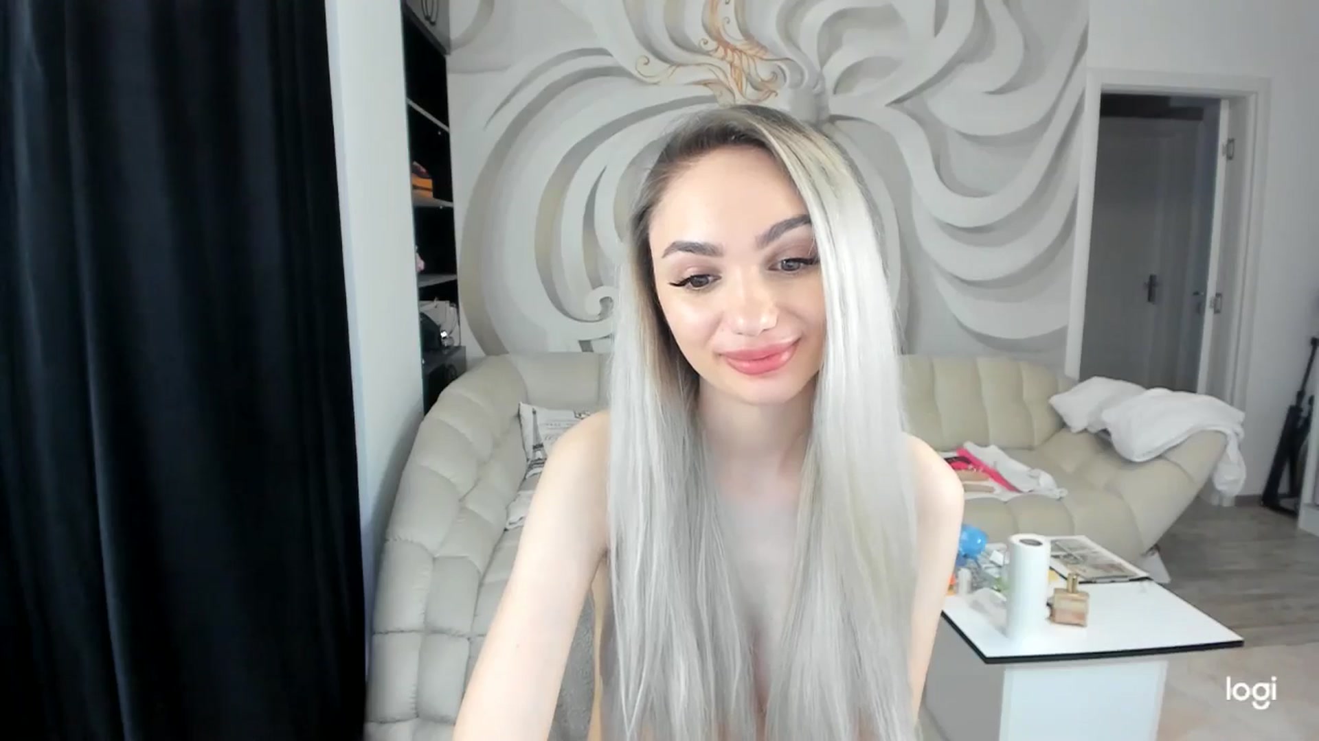 Gallery image thumbnail from HaleySweet18's myfreecams stream on, 06/05/2024, 05:36 image 2 of 20