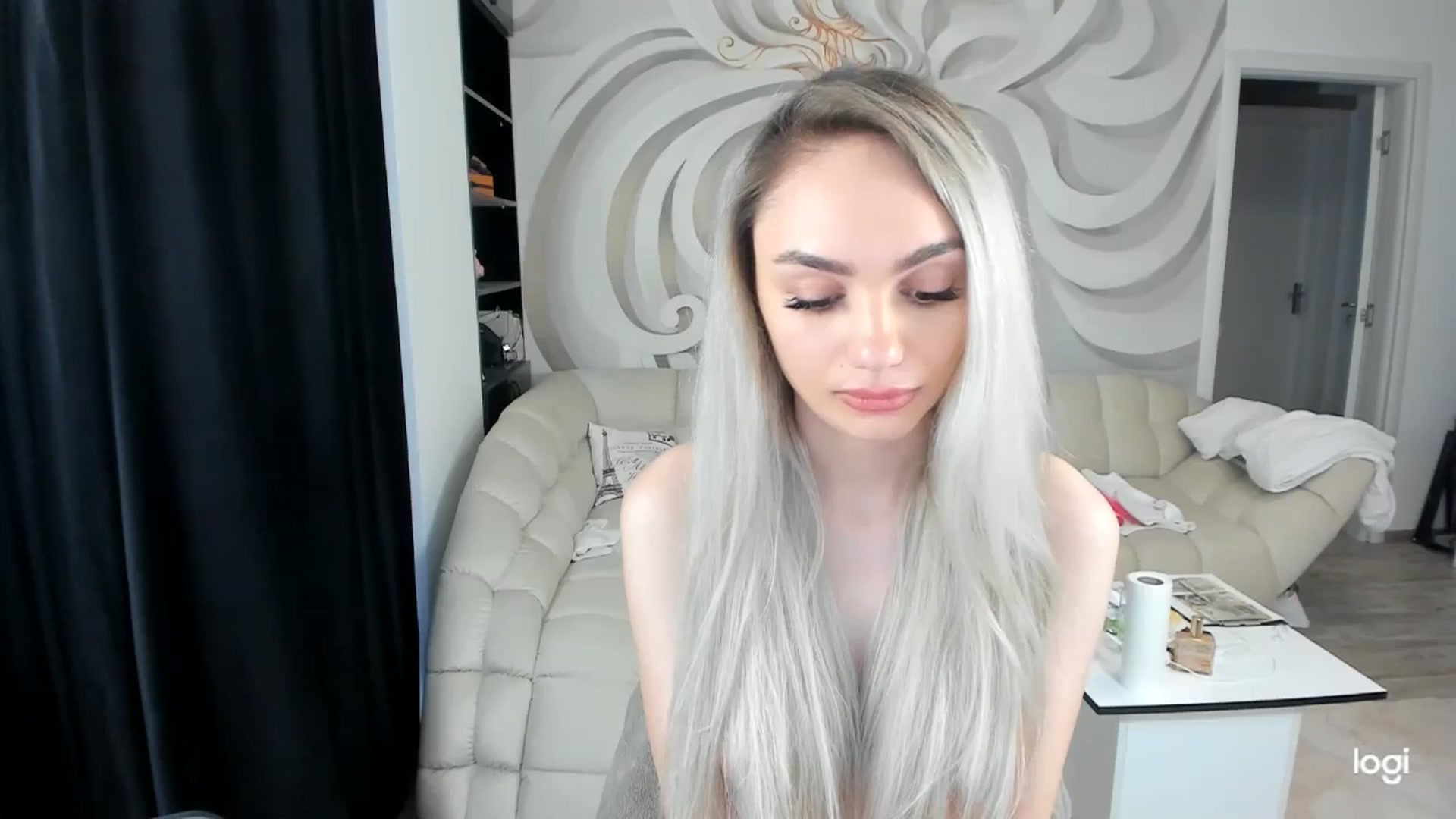 Gallery image thumbnail from HaleySweet18's myfreecams stream on, 06/05/2024, 06:13 image 2 of 20