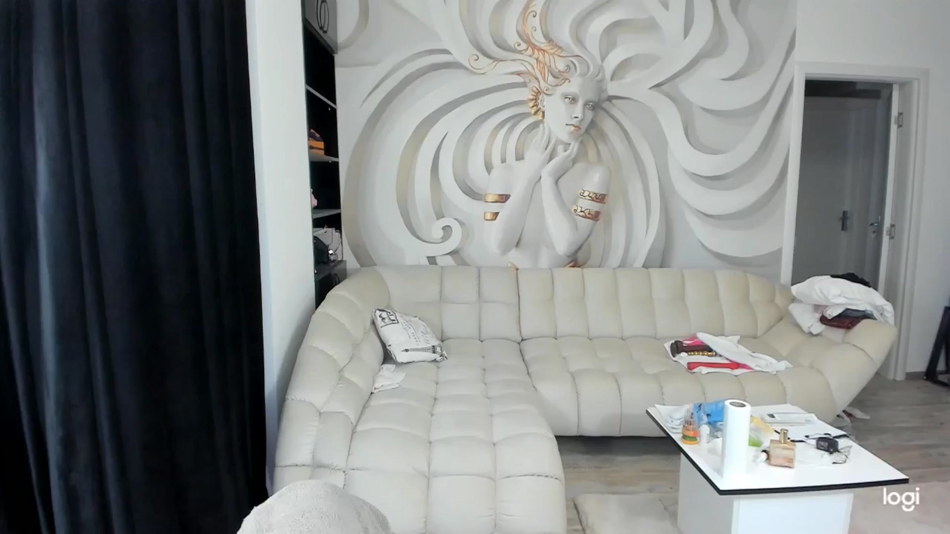 Gallery image thumbnail from HaleySweet18's myfreecams stream on, 06/10/2024, 04:09 image 16 of 20