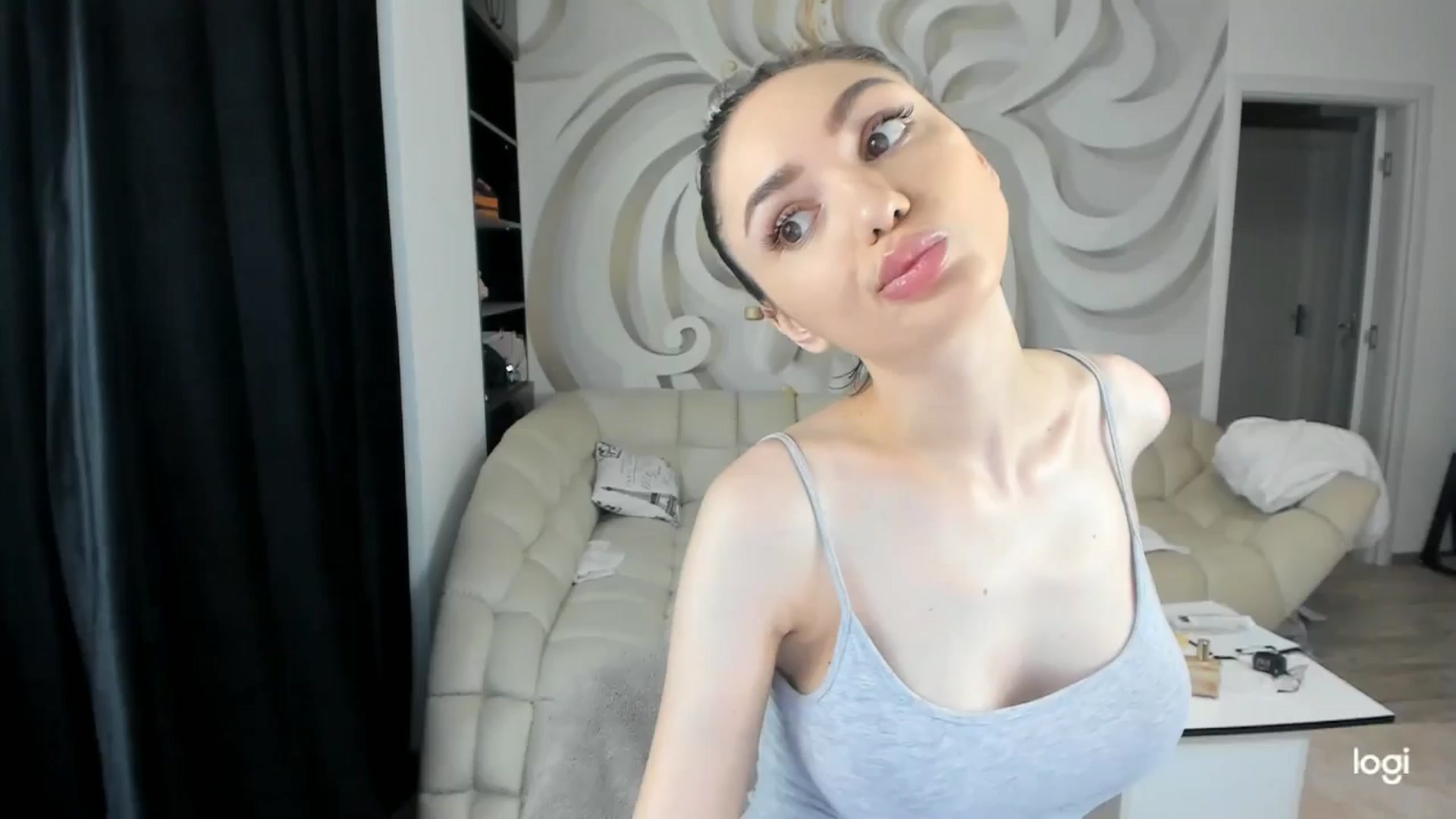 Gallery image thumbnail from HaleySweet18's myfreecams stream on, 06/10/2024, 20:55 image 1 of 20
