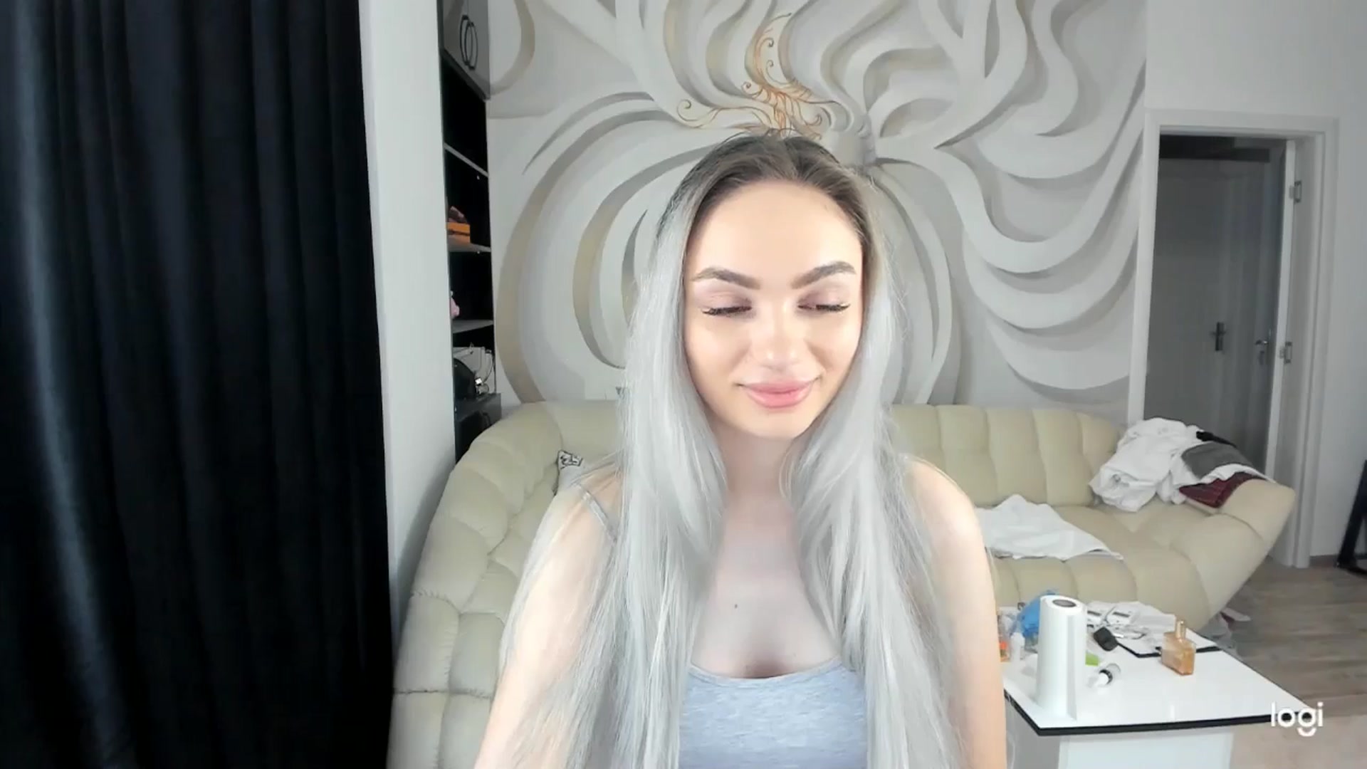 Gallery image thumbnail from HaleySweet18's myfreecams stream on, 06/12/2024, 02:18 image 18 of 20