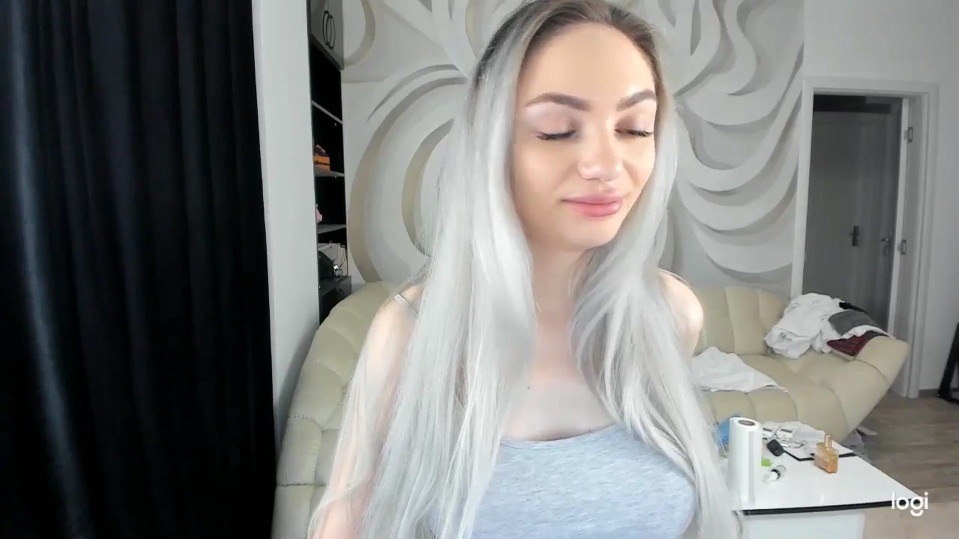 Gallery image thumbnail from HaleySweet18's myfreecams stream on, 06/12/2024, 02:18 image 19 of 20