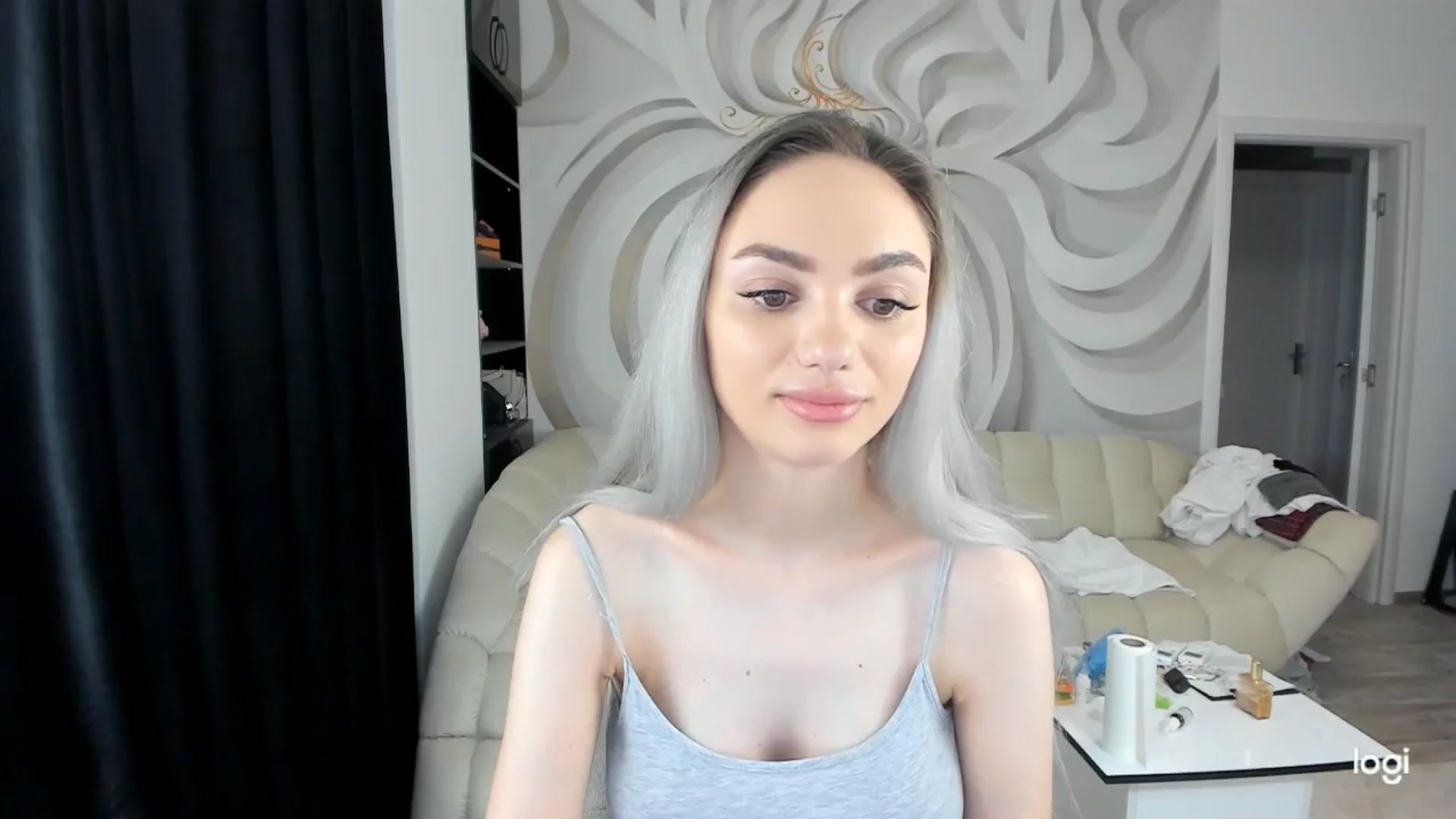 Gallery image thumbnail from HaleySweet18's myfreecams stream on, 06/12/2024, 02:18 image 11 of 20