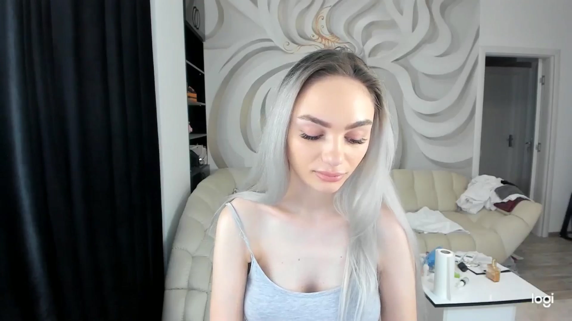 Gallery image thumbnail from HaleySweet18's myfreecams stream on, 06/12/2024, 02:18 image 12 of 20