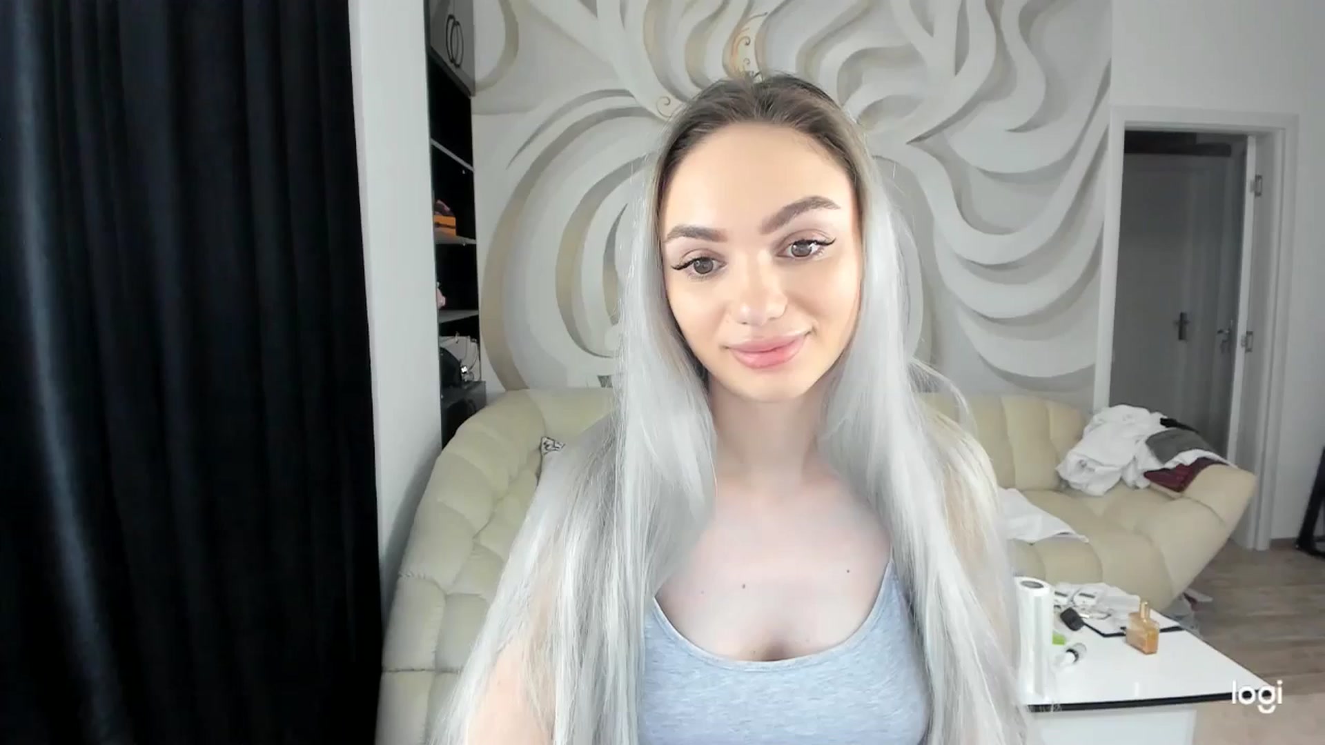 Gallery image thumbnail from HaleySweet18's myfreecams stream on, 06/12/2024, 02:18 image 13 of 20