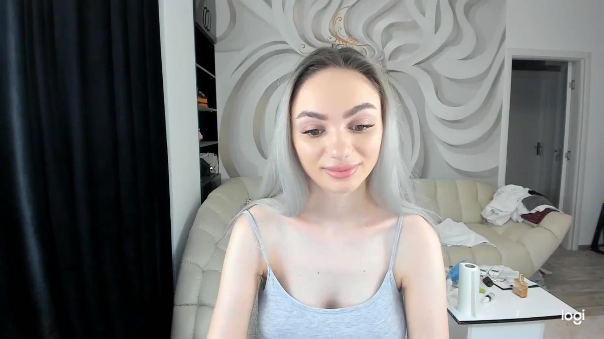 Gallery image thumbnail from HaleySweet18's myfreecams stream on, 06/12/2024, 02:18 image 10 of 20