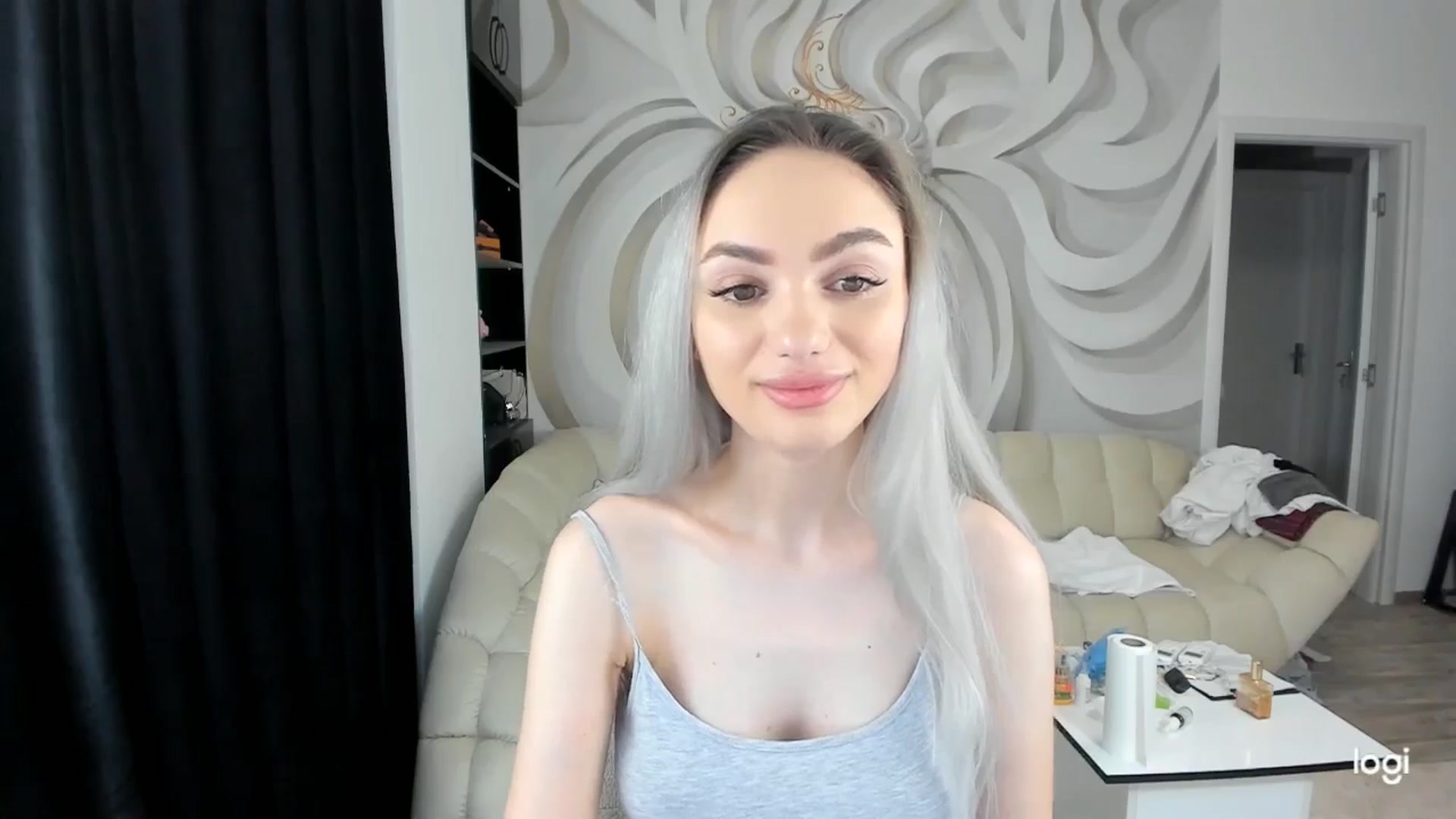 Gallery image thumbnail from HaleySweet18's myfreecams stream on, 06/12/2024, 02:18 image 7 of 20