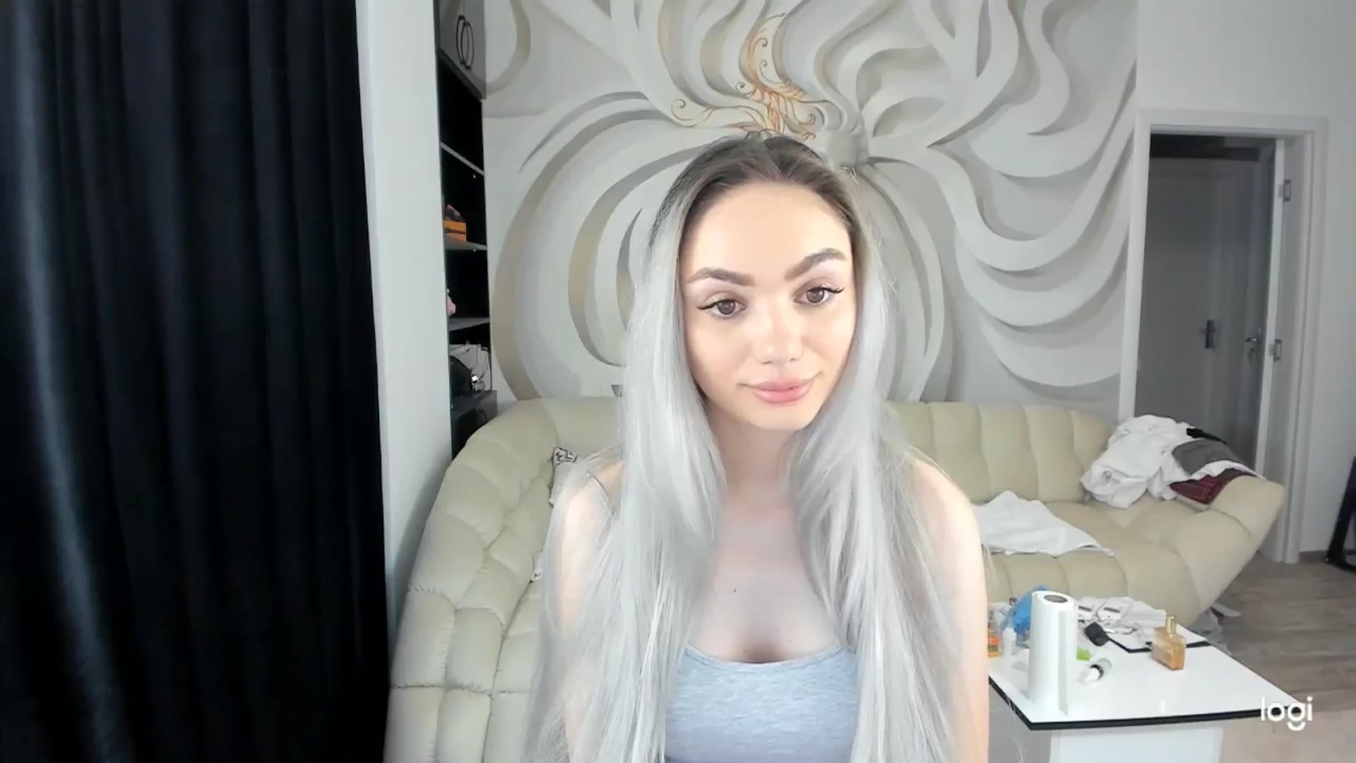 Gallery image thumbnail from HaleySweet18's myfreecams stream on, 06/12/2024, 02:18 image 16 of 20