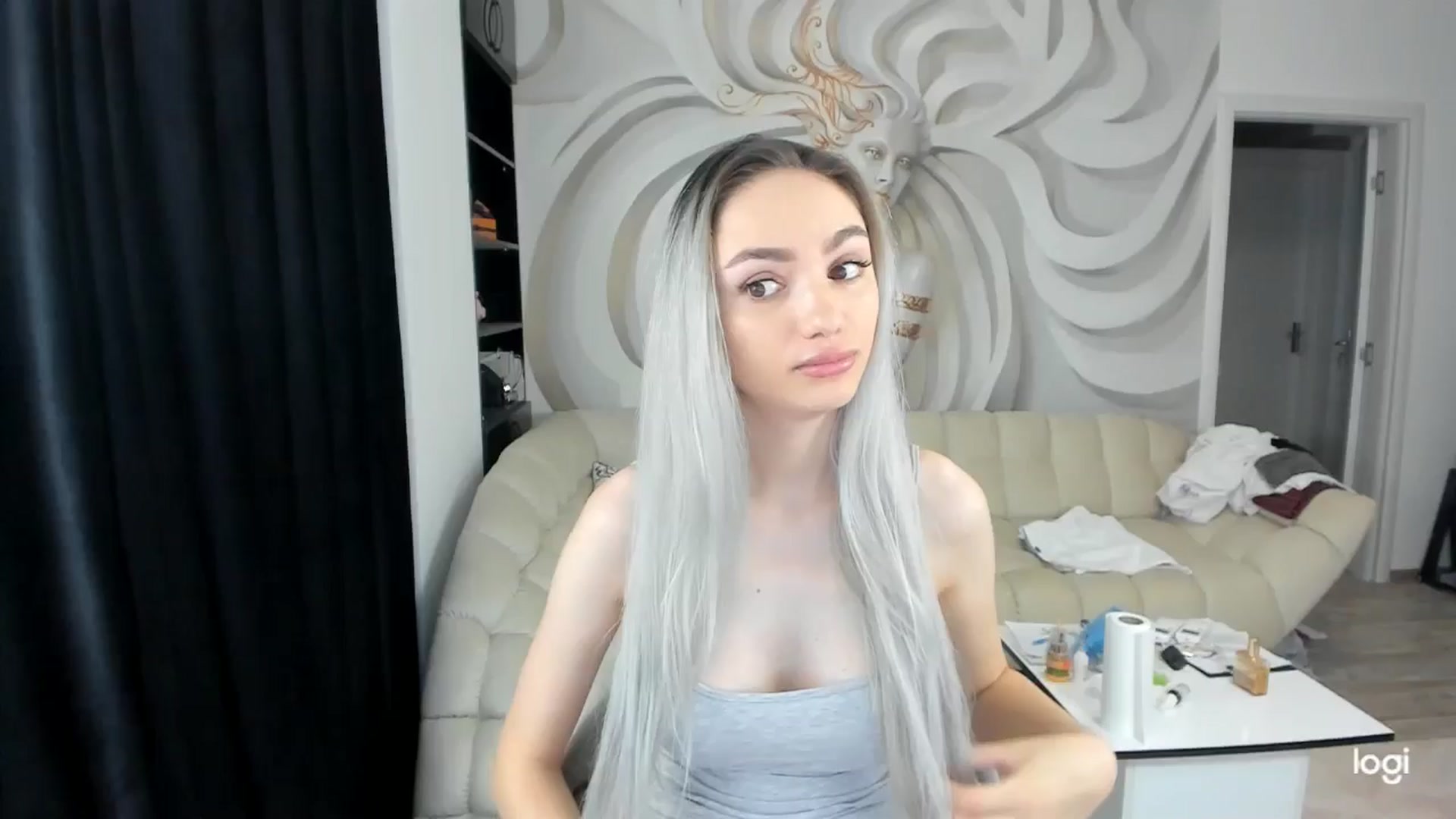 Gallery image thumbnail from HaleySweet18's myfreecams stream on, 06/12/2024, 02:54 image 15 of 20