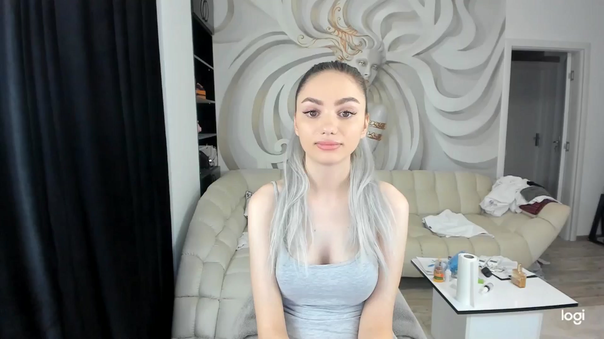Gallery image thumbnail from HaleySweet18's myfreecams stream on, 06/12/2024, 03:28 image 5 of 20