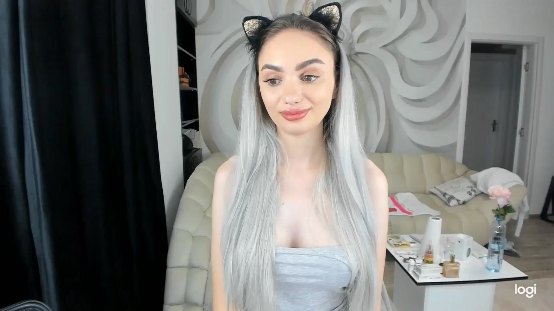 Gallery image thumbnail from HaleySweet18's myfreecams stream on, 06/16/2024, 02:39 image 3 of 20