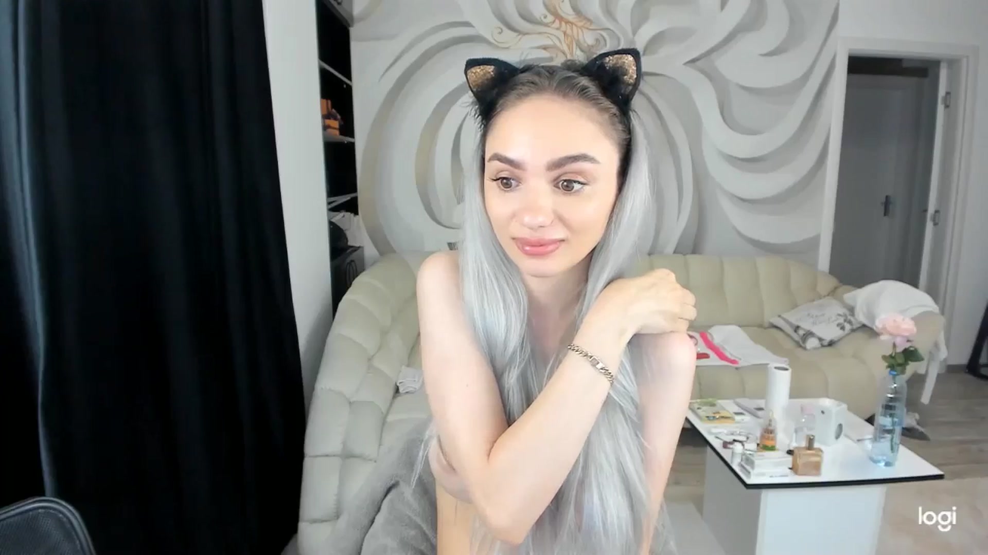 Gallery image thumbnail from HaleySweet18's myfreecams stream on, 06/16/2024, 06:13 image 13 of 20